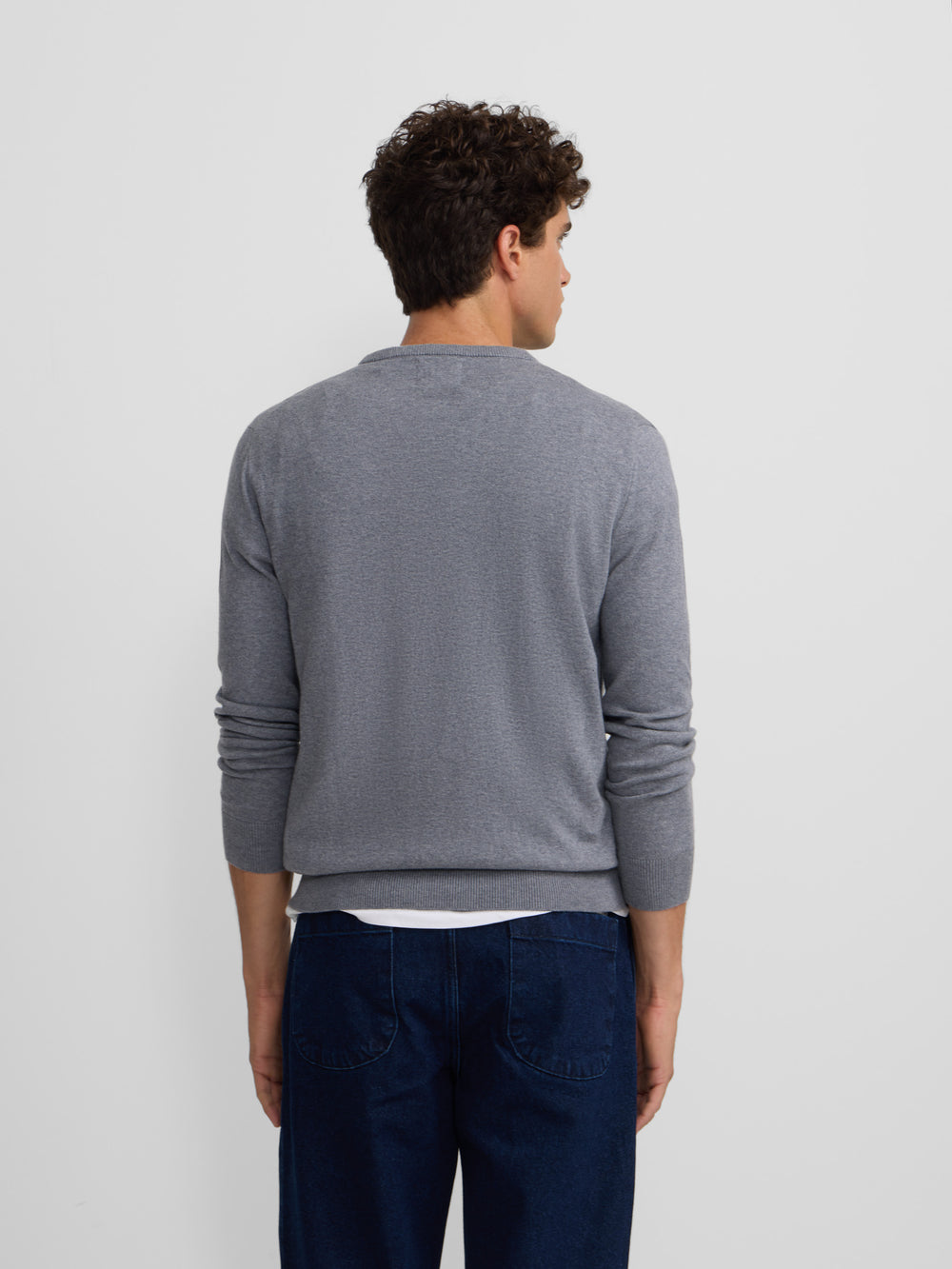 Classic grey round neck sweater