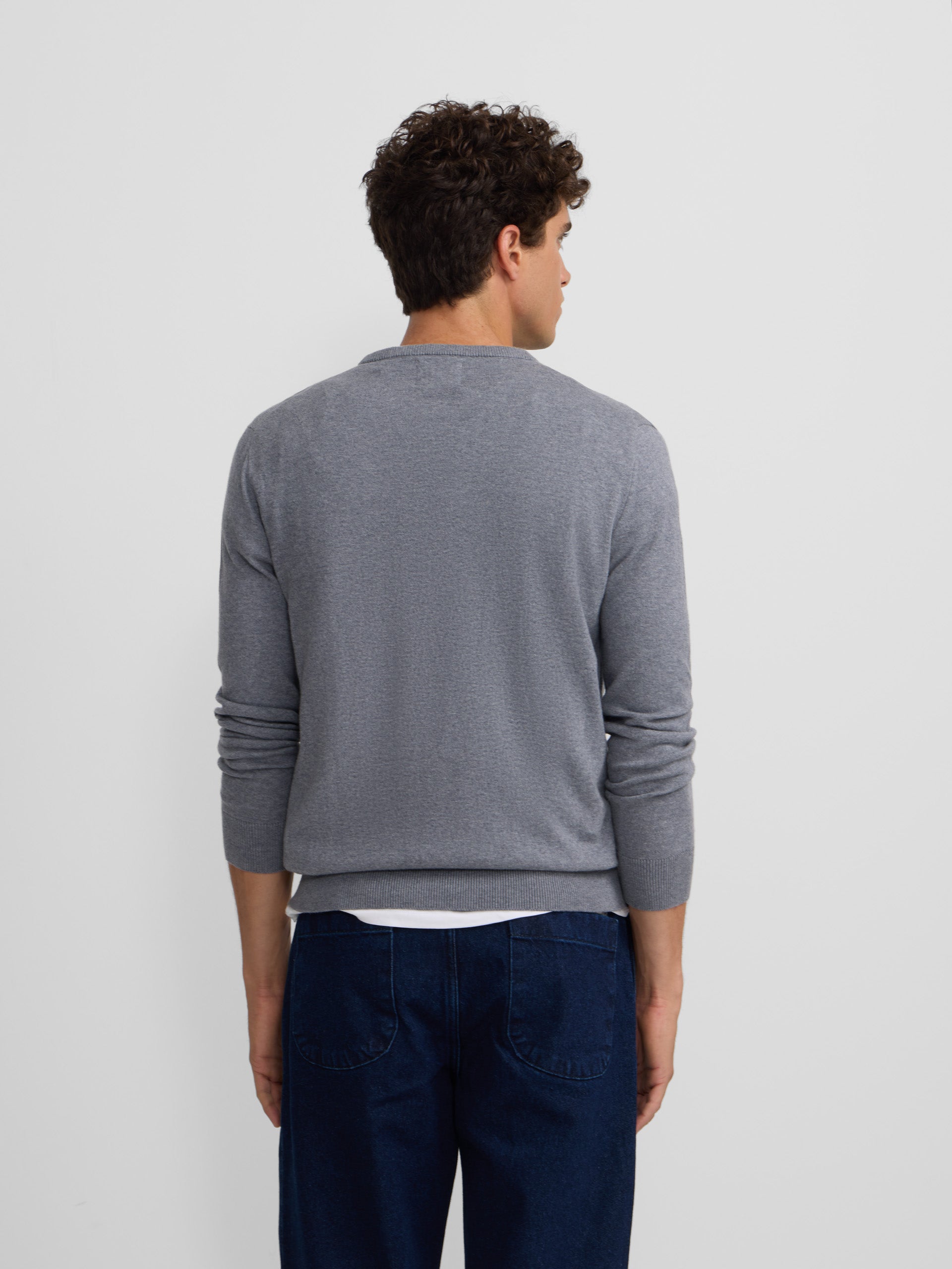 Classic grey round neck sweater