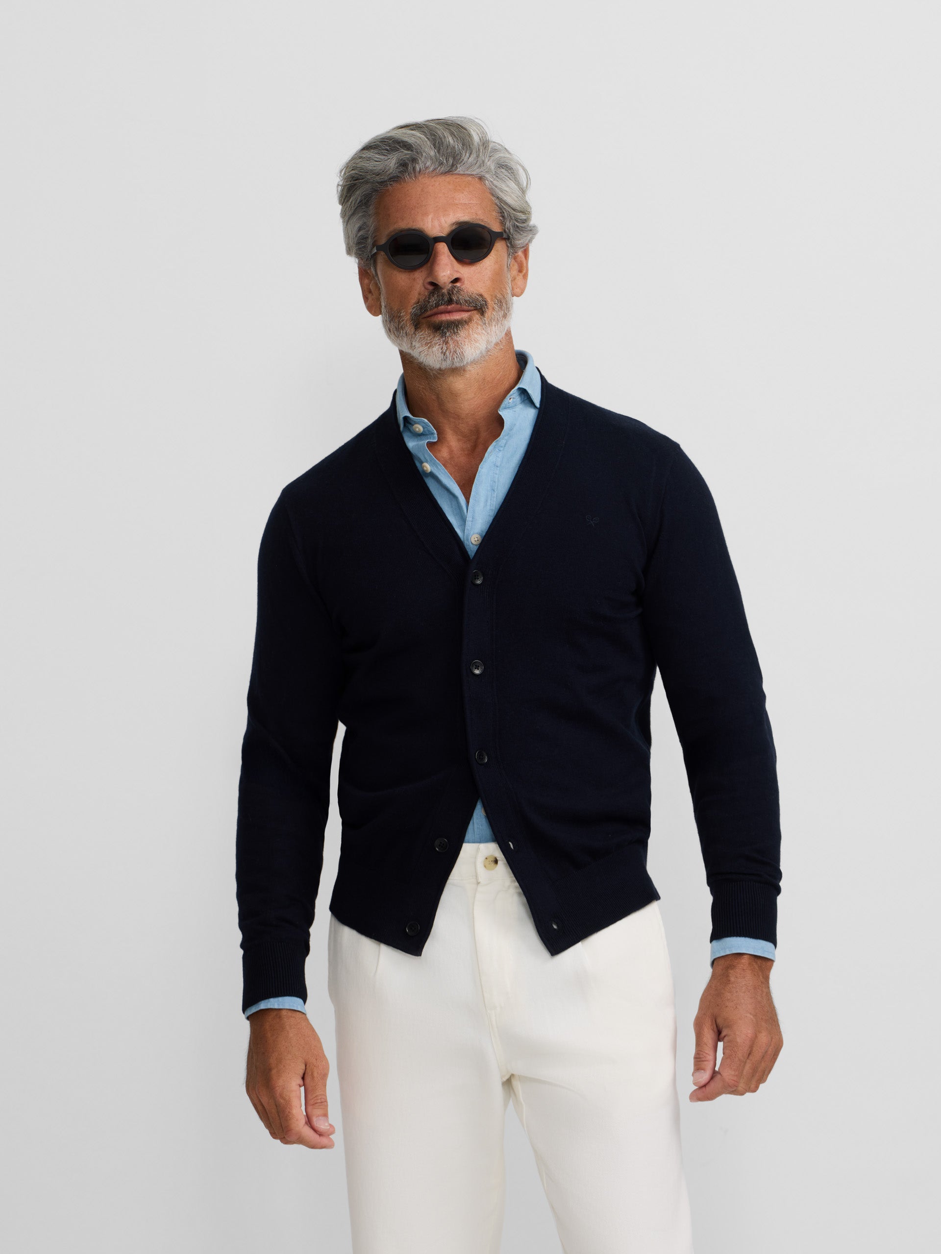 Cardigan clássico azul-marinho