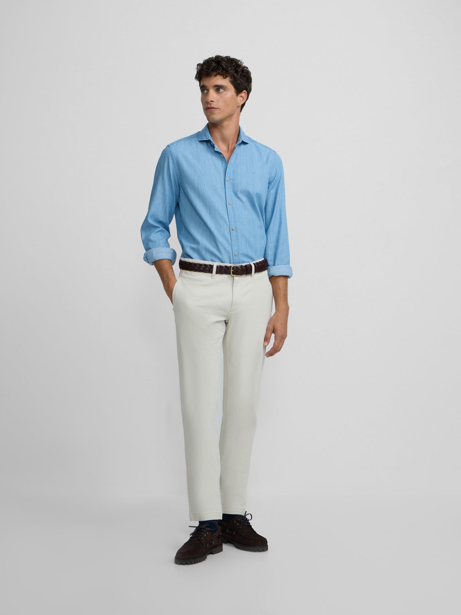 Pantalon chino casual piedra