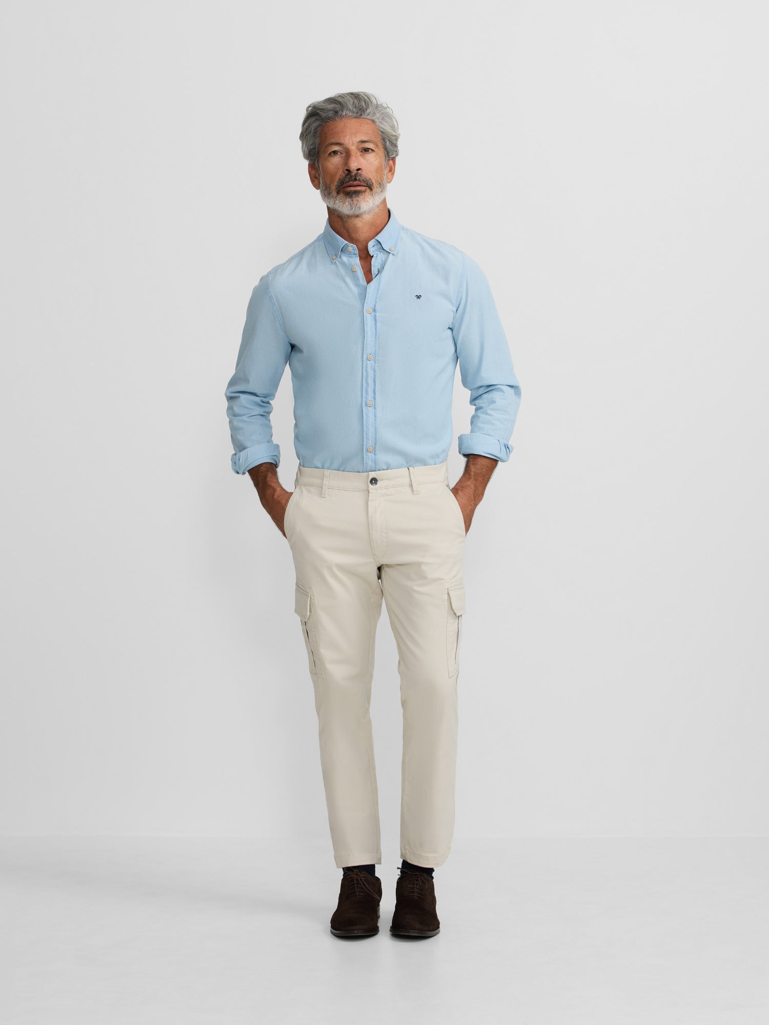 Pantalon cargo casual piedra