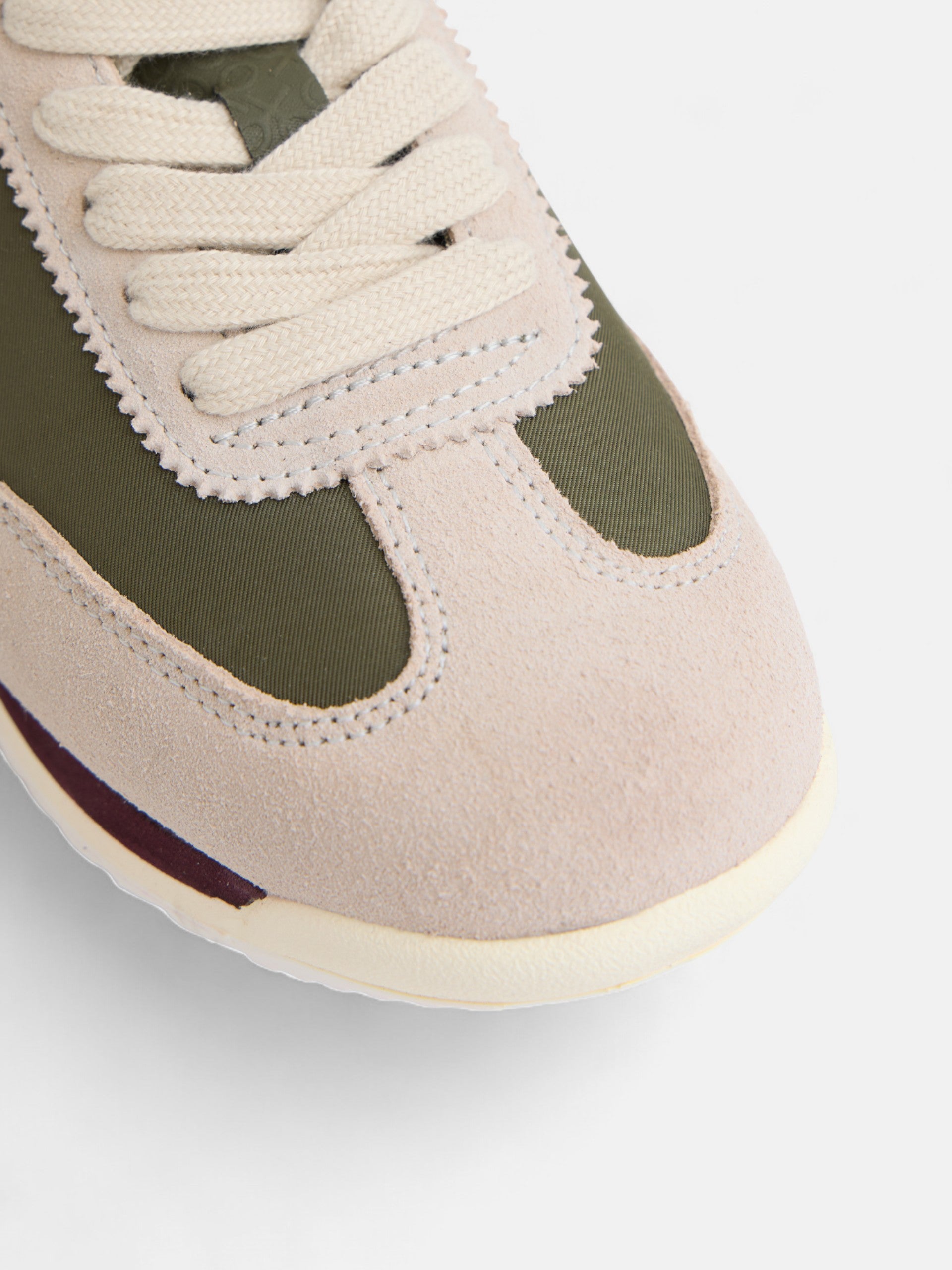 Vintage green beige sneaker