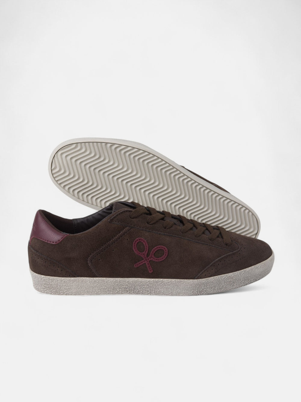 Sapatilha casual lisa castanha