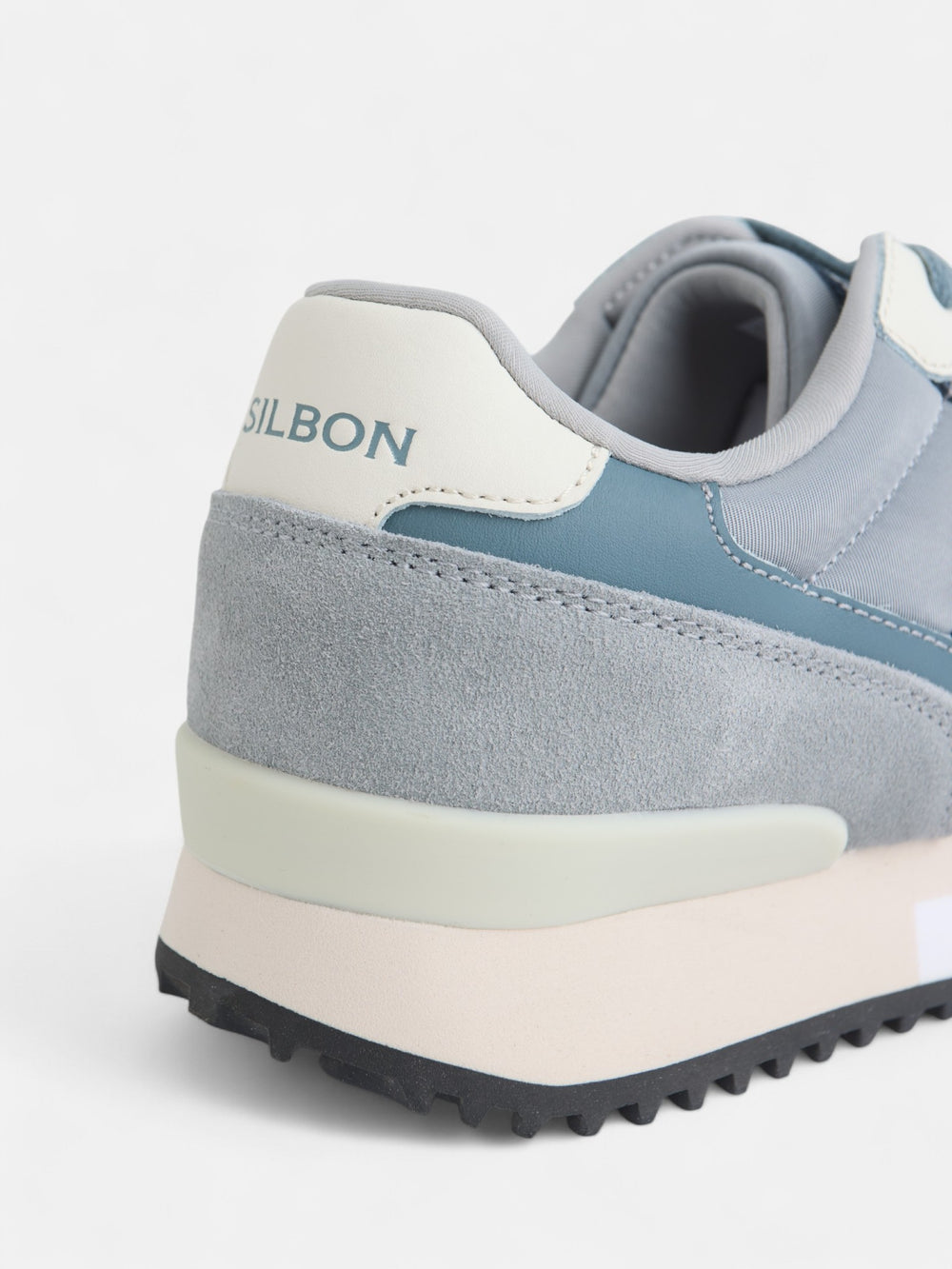 Sapatilha de corrida desportiva cinzenta