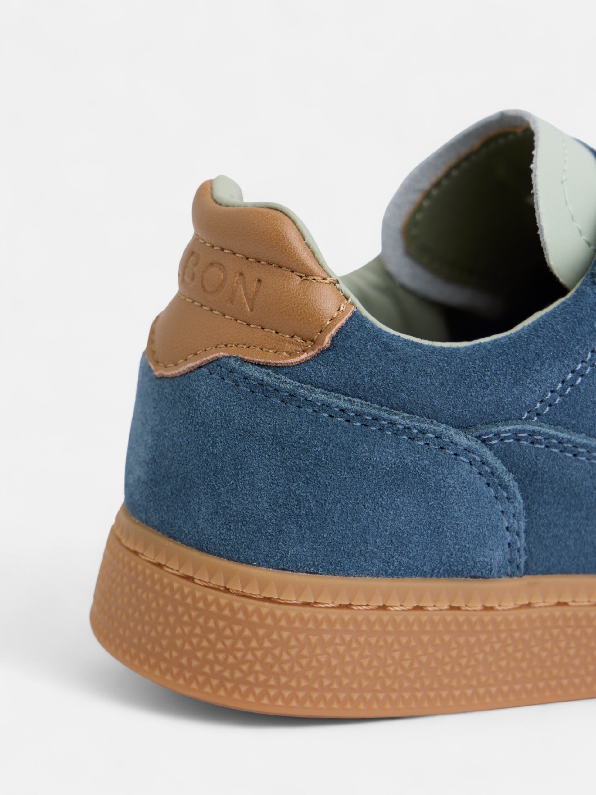 Casual blue leather sneaker