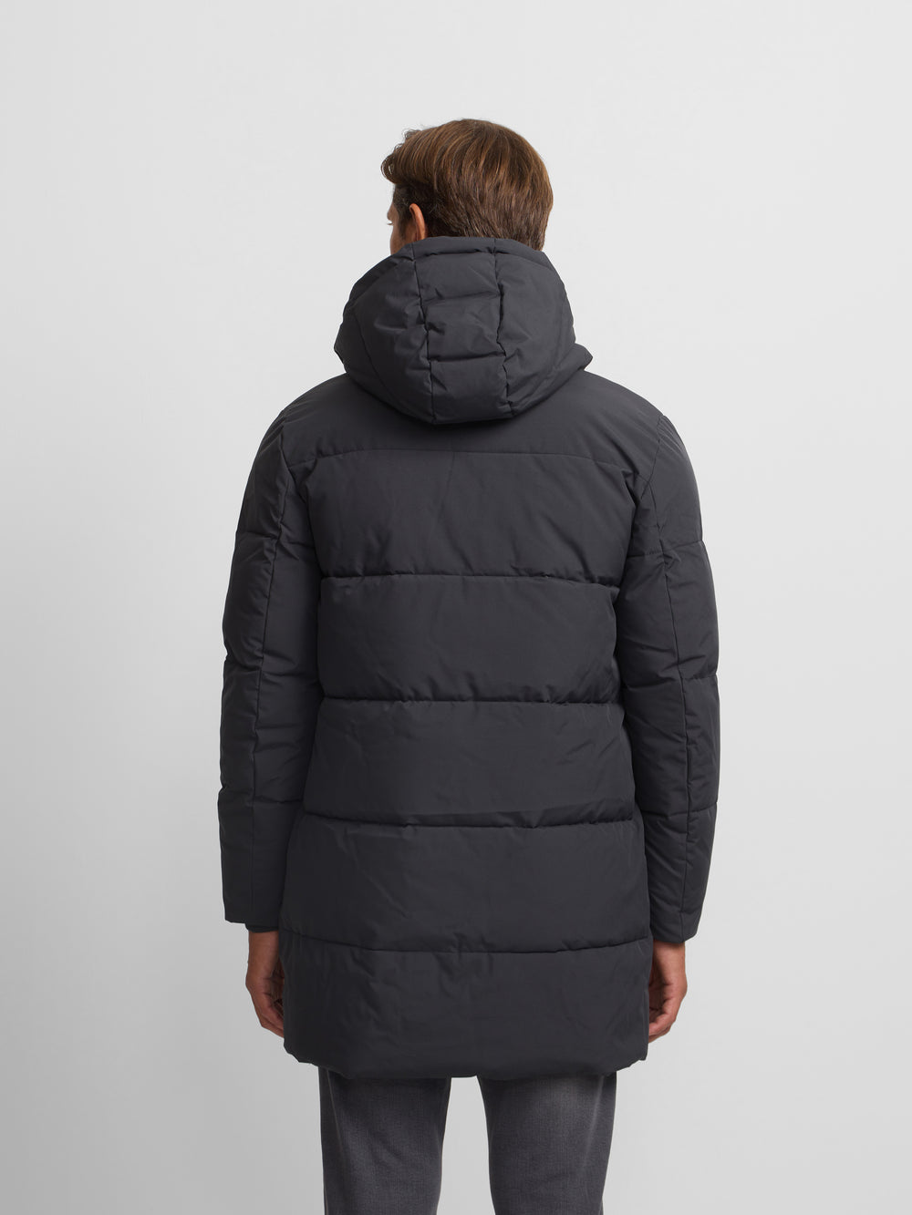 Manteau long matelassé à capuche grise
