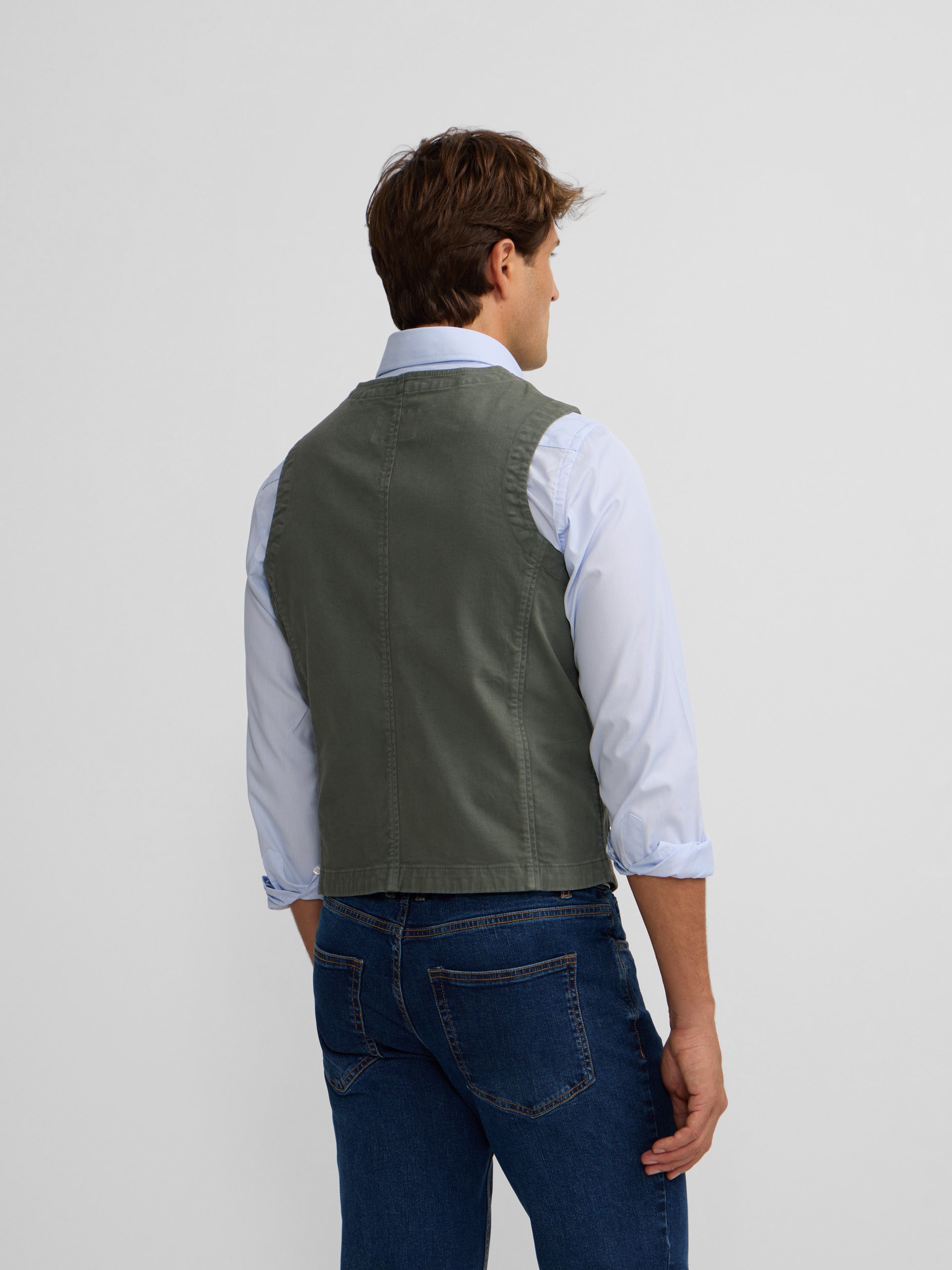 Green multi-pocket vest