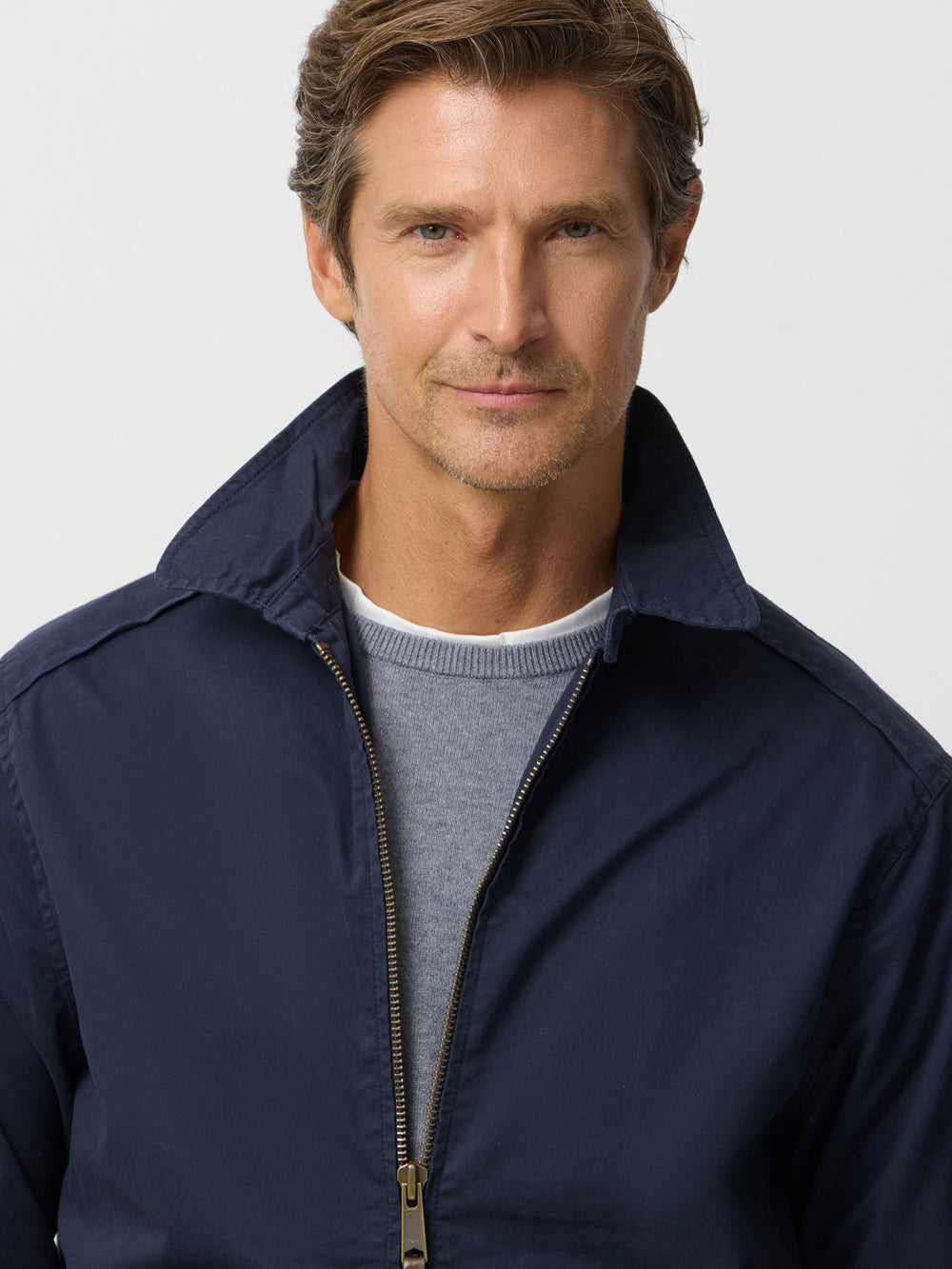 Cazadora garment dye azul marino