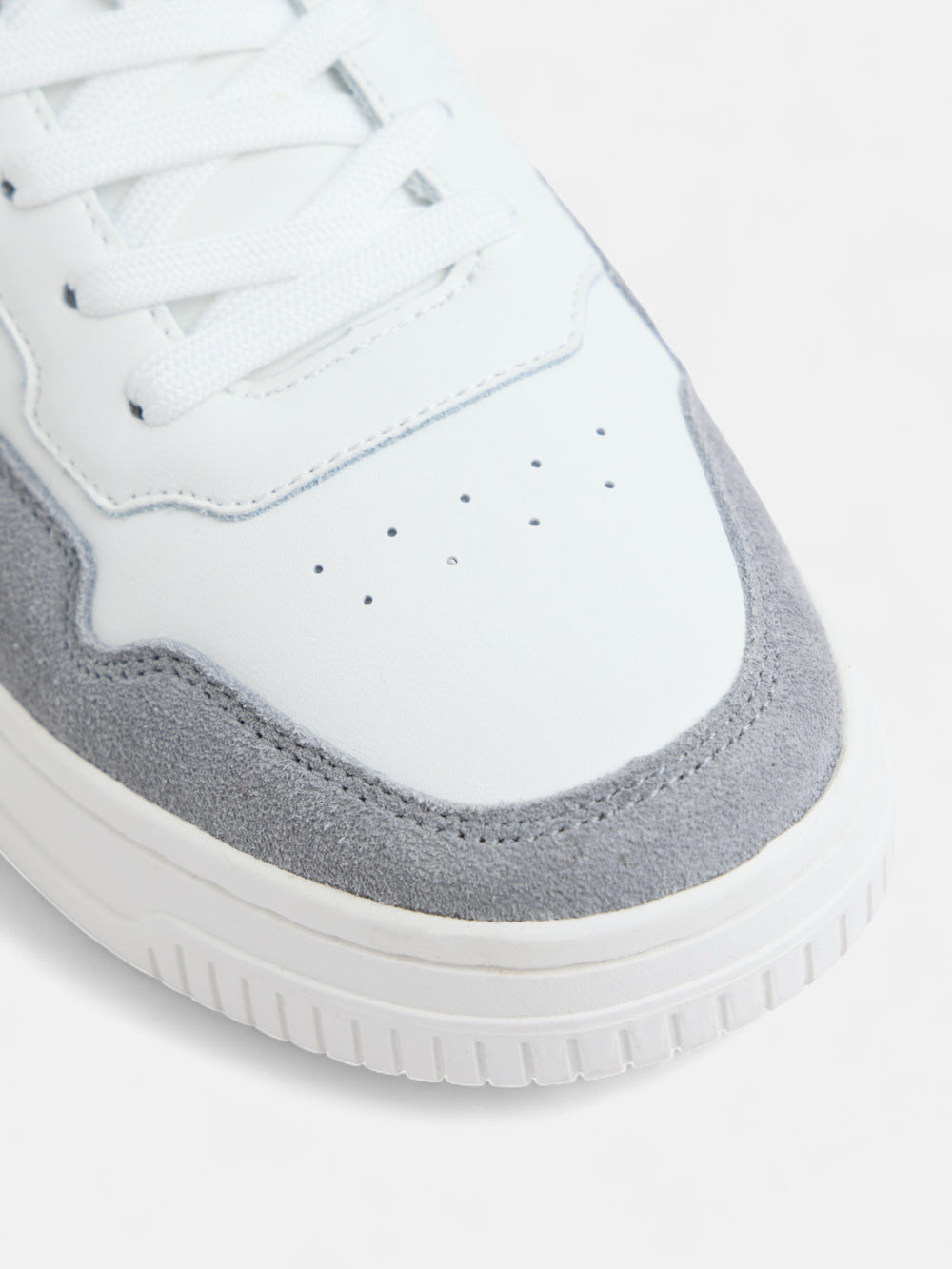 Multicolored white casual sport sneaker