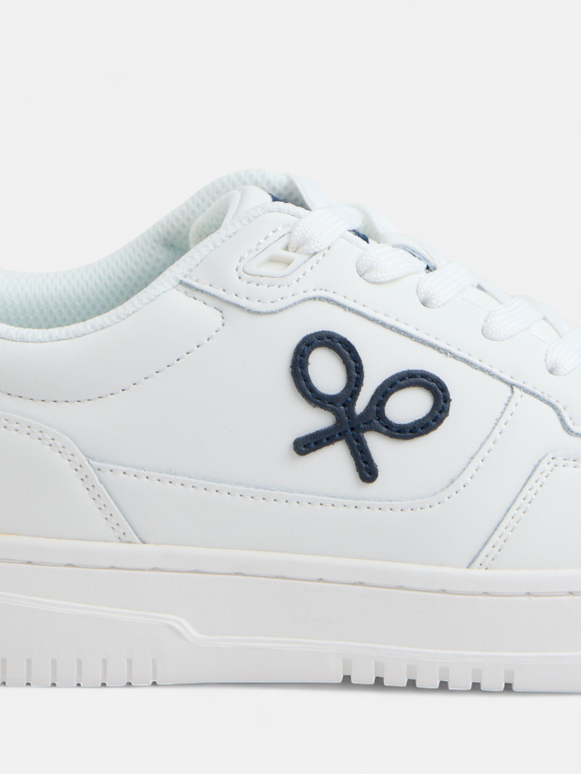 Sapatilha desportiva casual branca