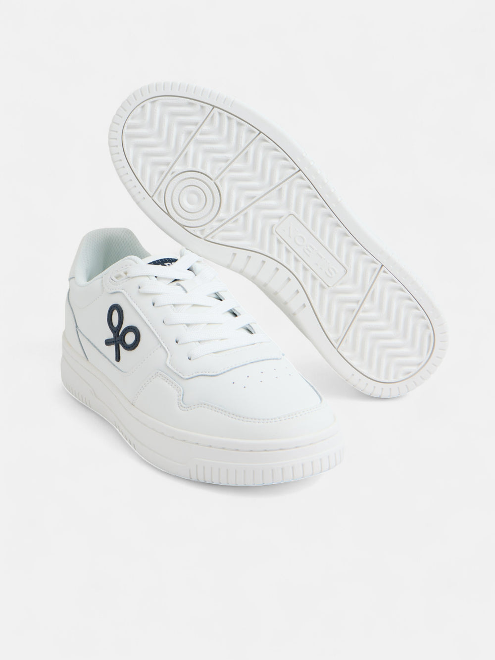 White casual sport shoe