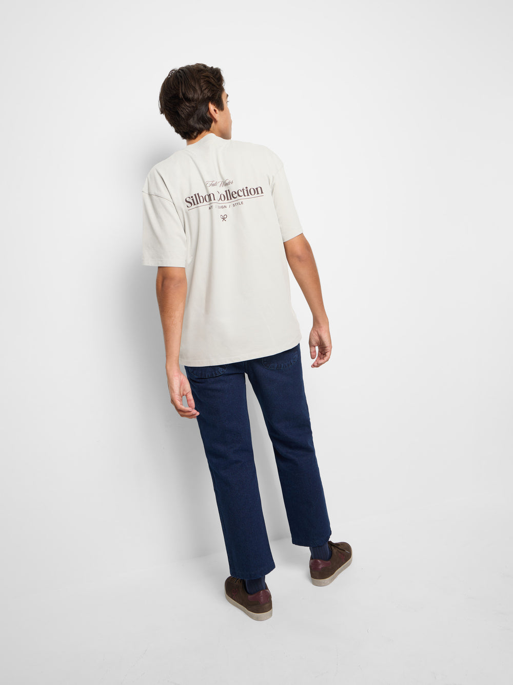 Camiseta relaxed fit collection gris