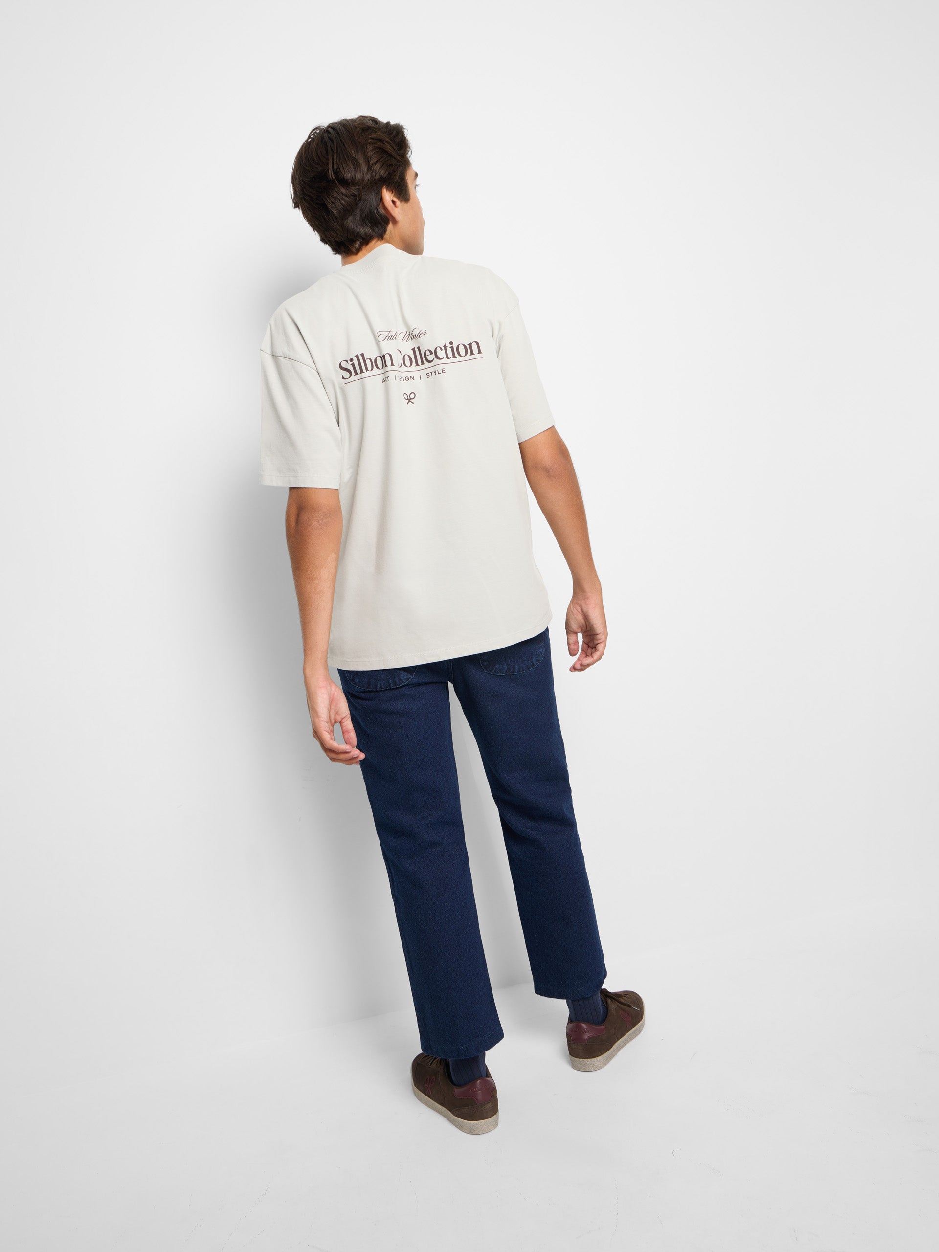 Camiseta relaxed fit collection gris