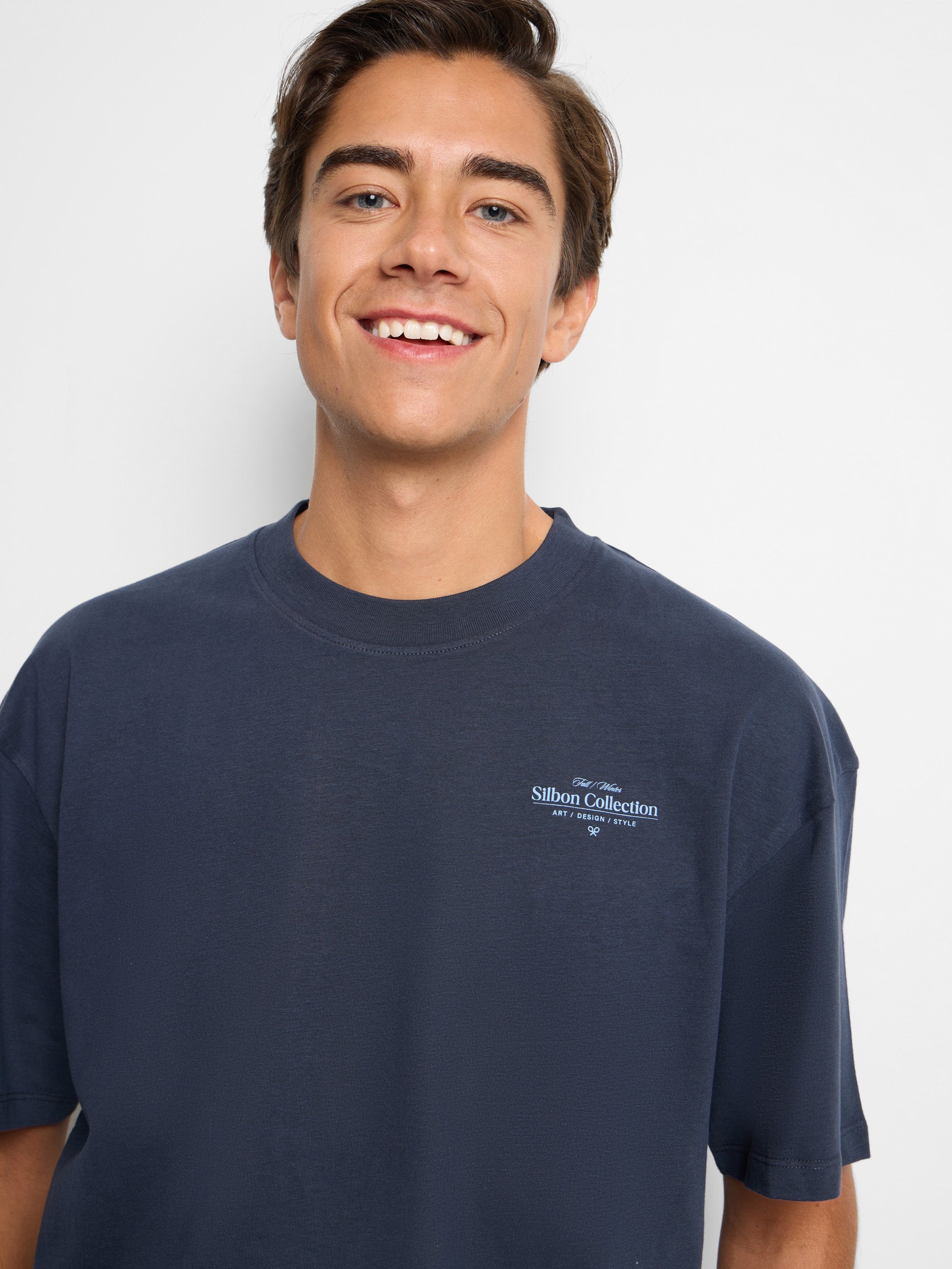 Relaxed fit collection navy blue T-shirt