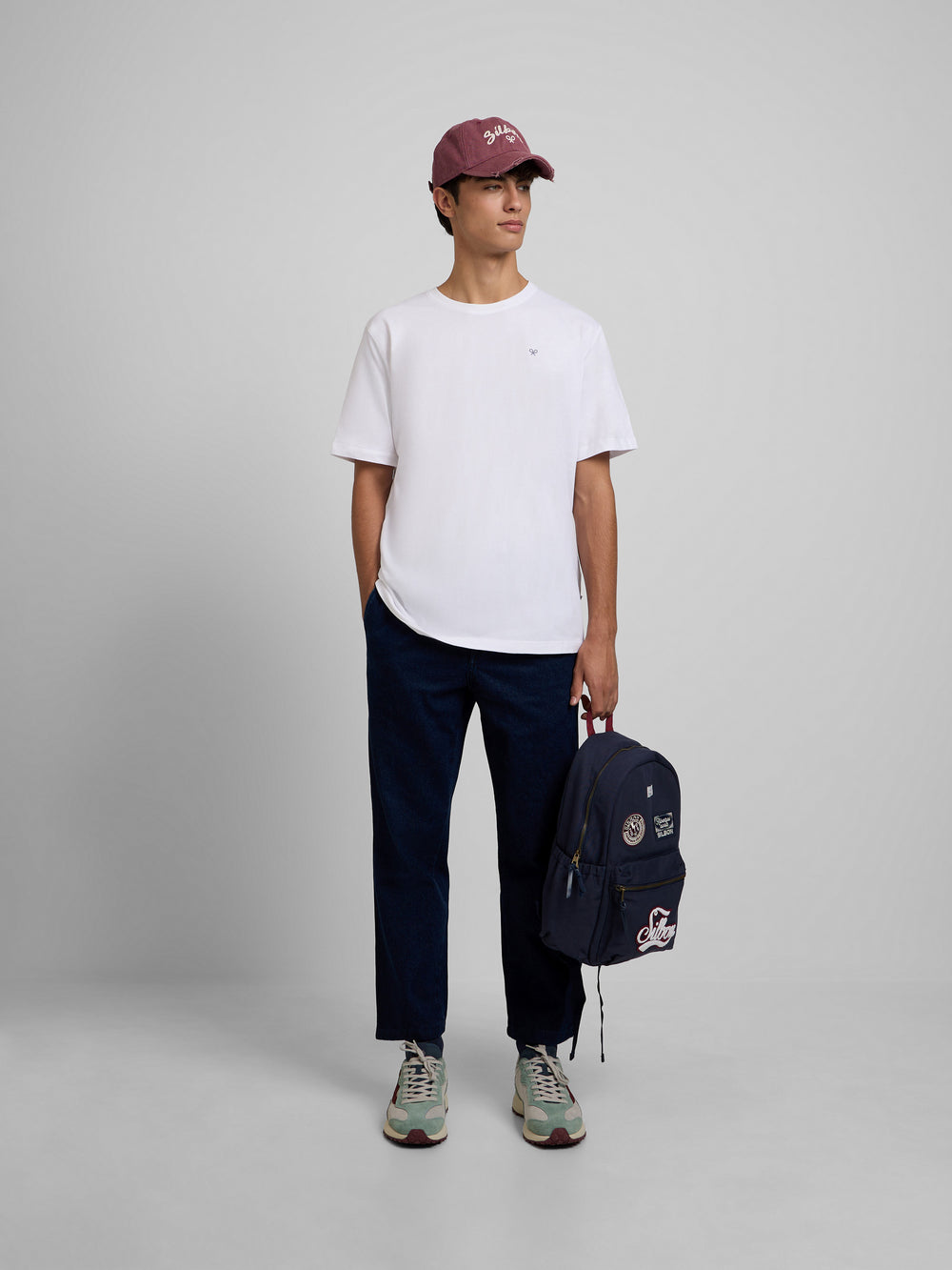 White multicolor ethnic circle t-shirt