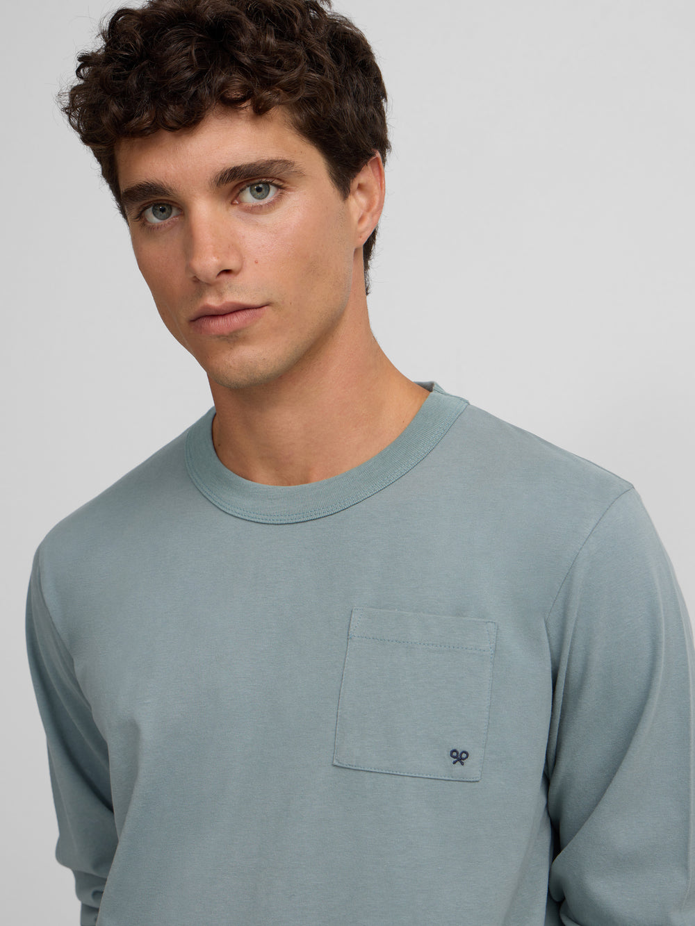 Camiseta manga larga bolsillo verde