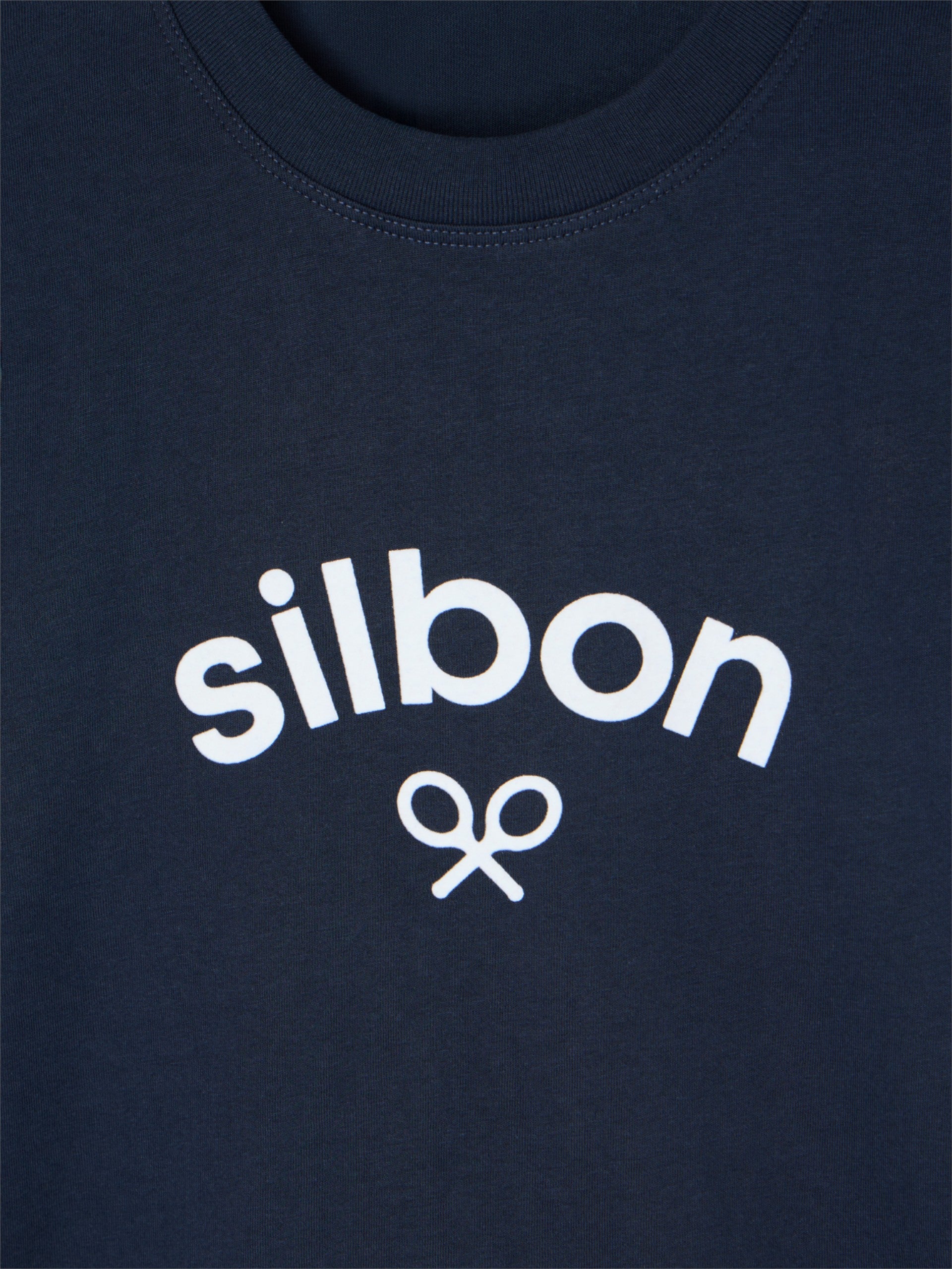 Navy blue long-sleeved T-shirt with medium logo