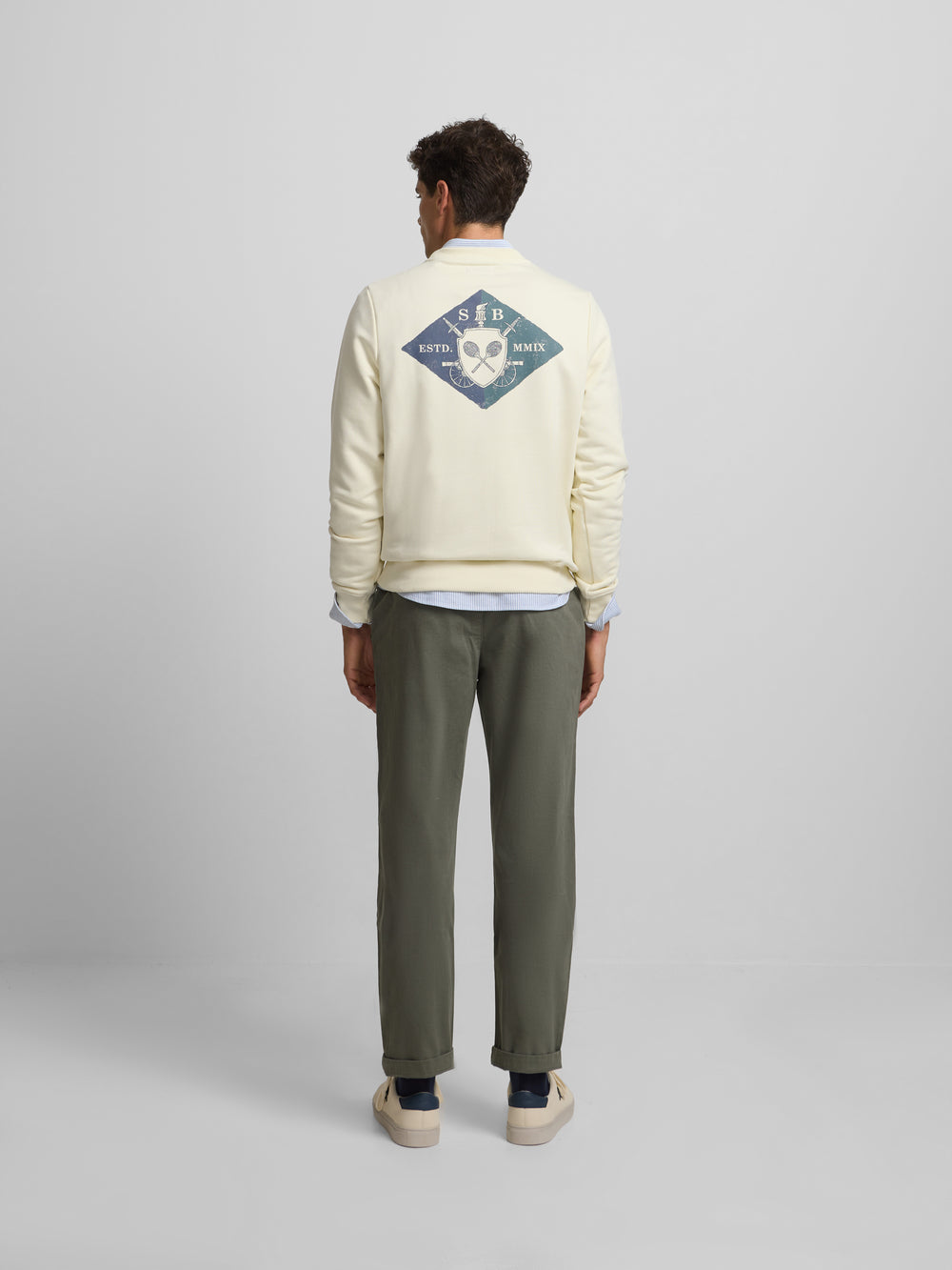 Sudadera escudo SB crema