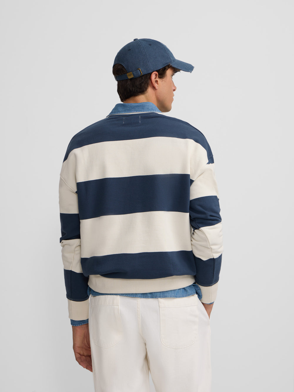 Relaxed fit sweatshirt with cream and navy blue stripes