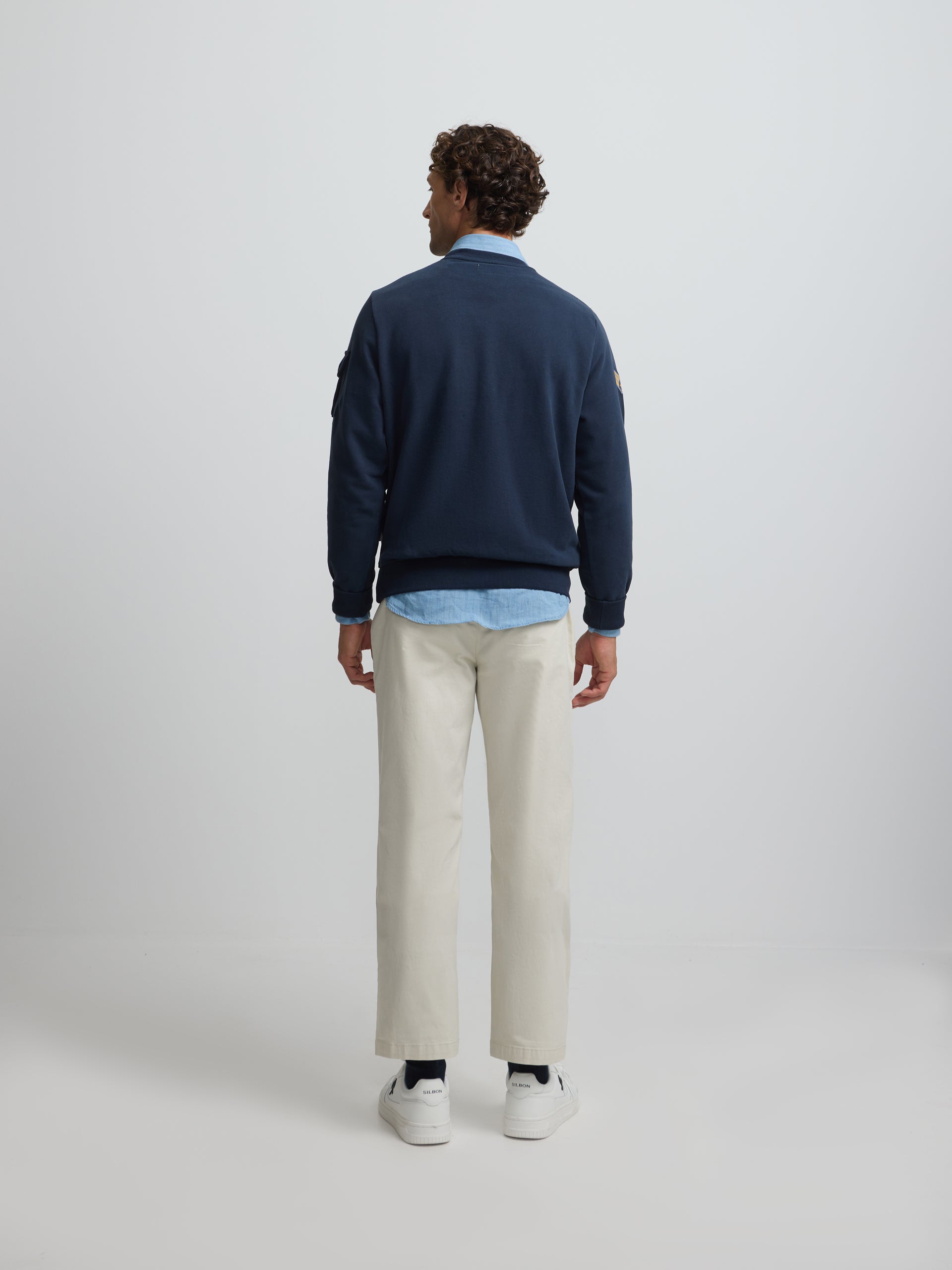 Sweatshirt com emblemas military azul-marinho