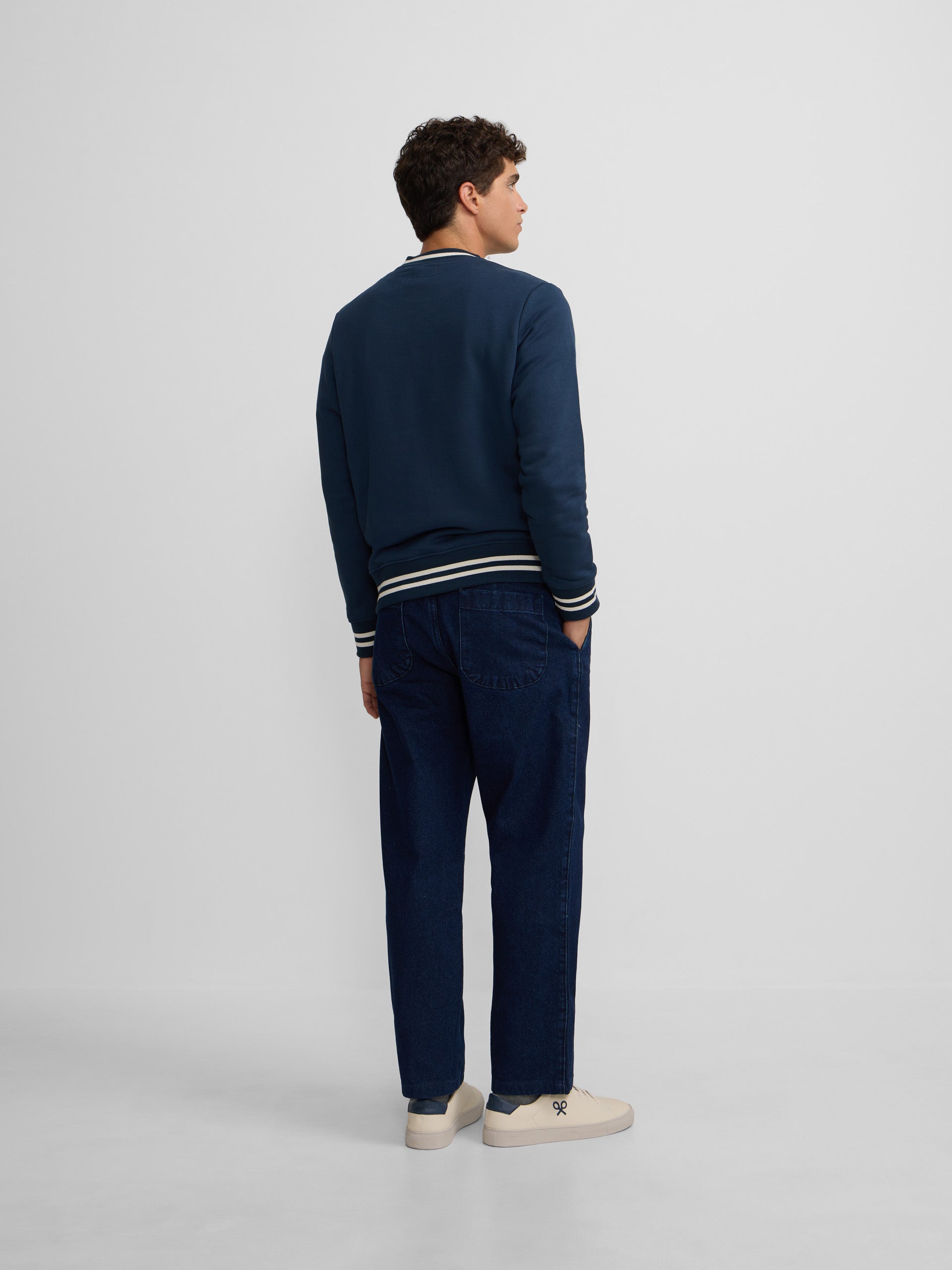 Sweat-shirt bleu marine à lettrage rétro