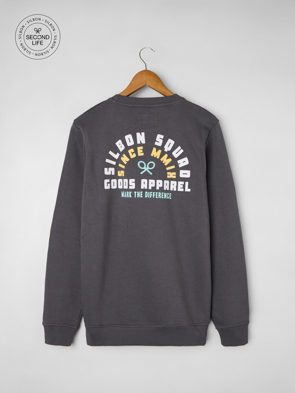 Sweatshirt second life