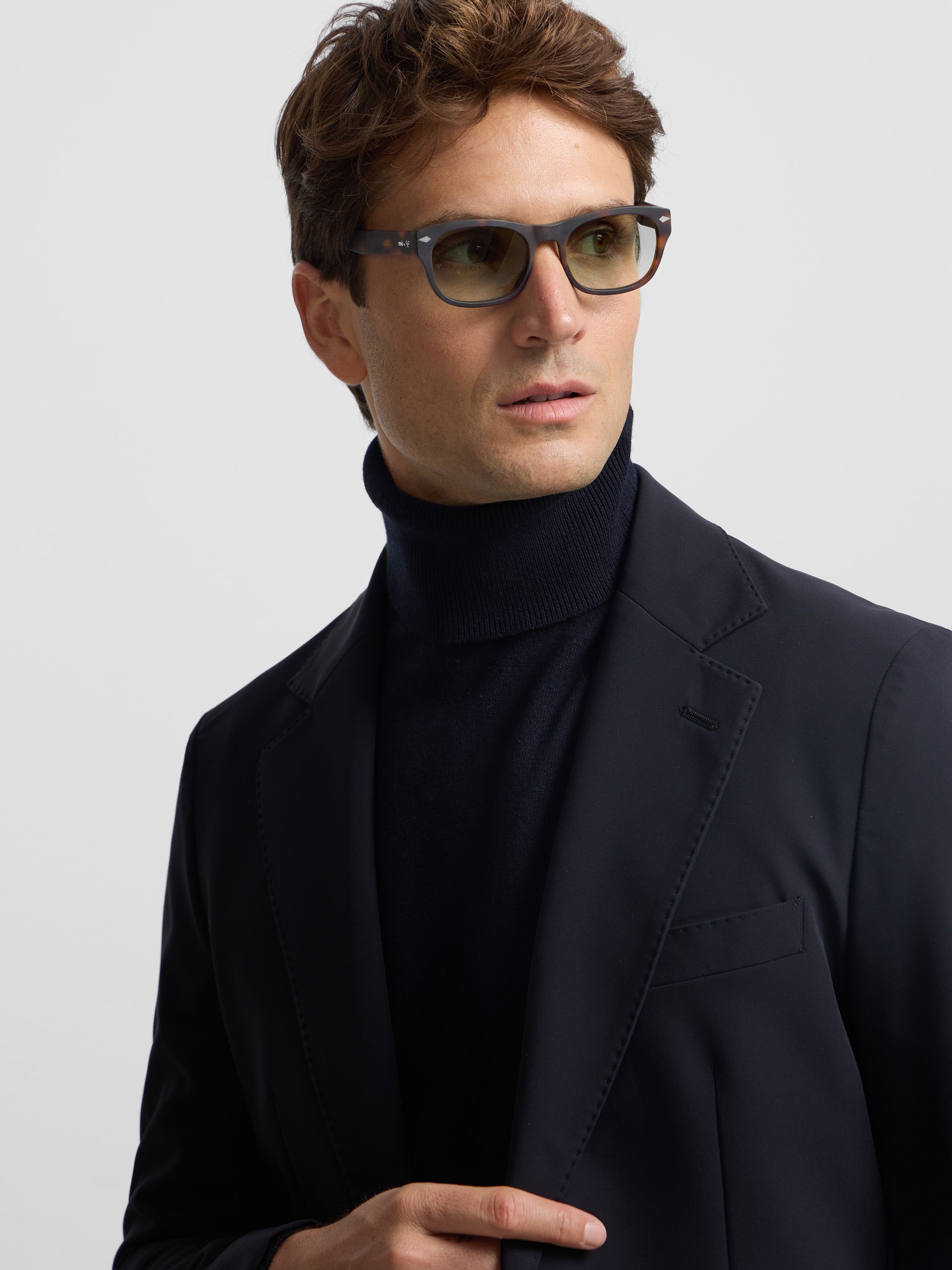 Americana tecnica azul marino