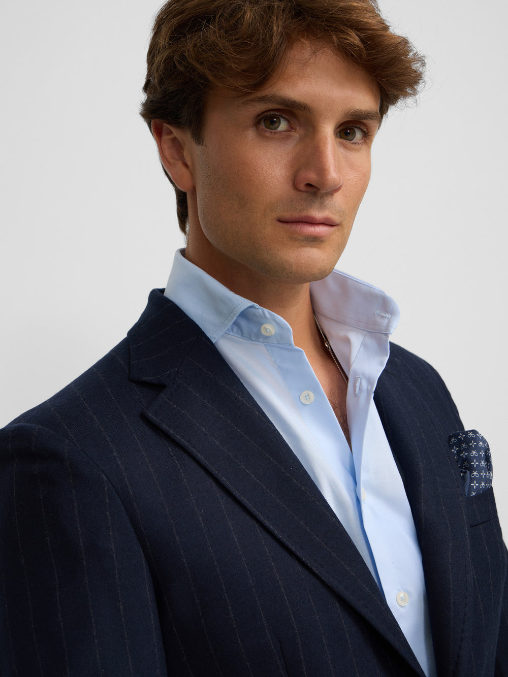 Americana raya diplomatica azul marino