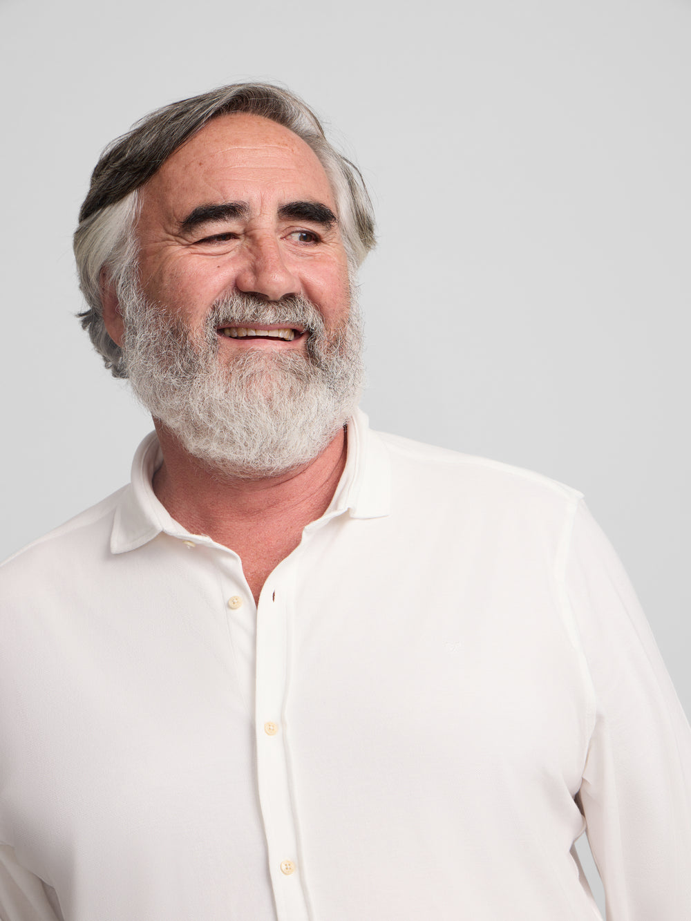 White structured racket sport shirt