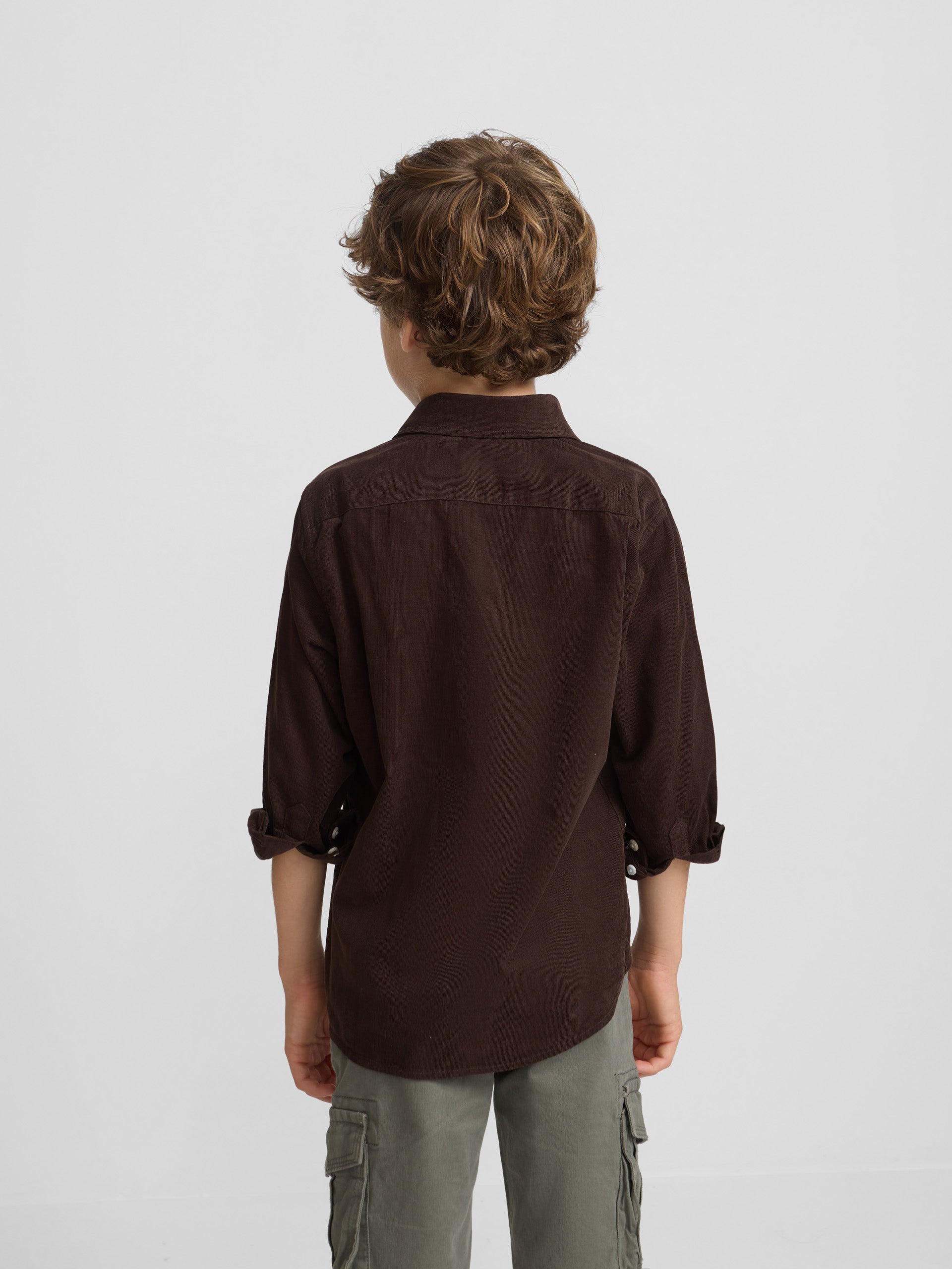 Kids' corduroy sport shirt with pockets, brown