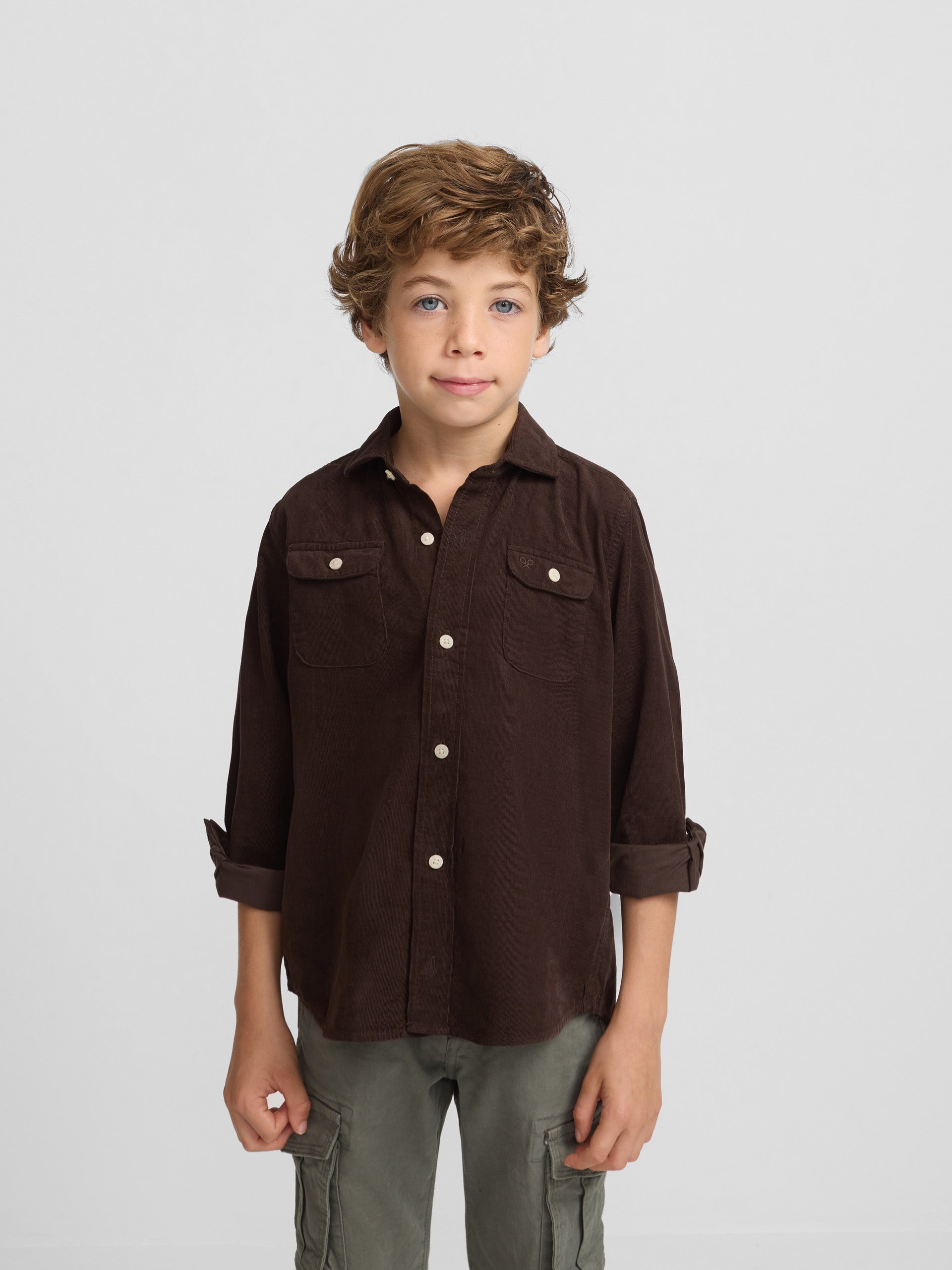 Kids' corduroy sport shirt with pockets, brown
