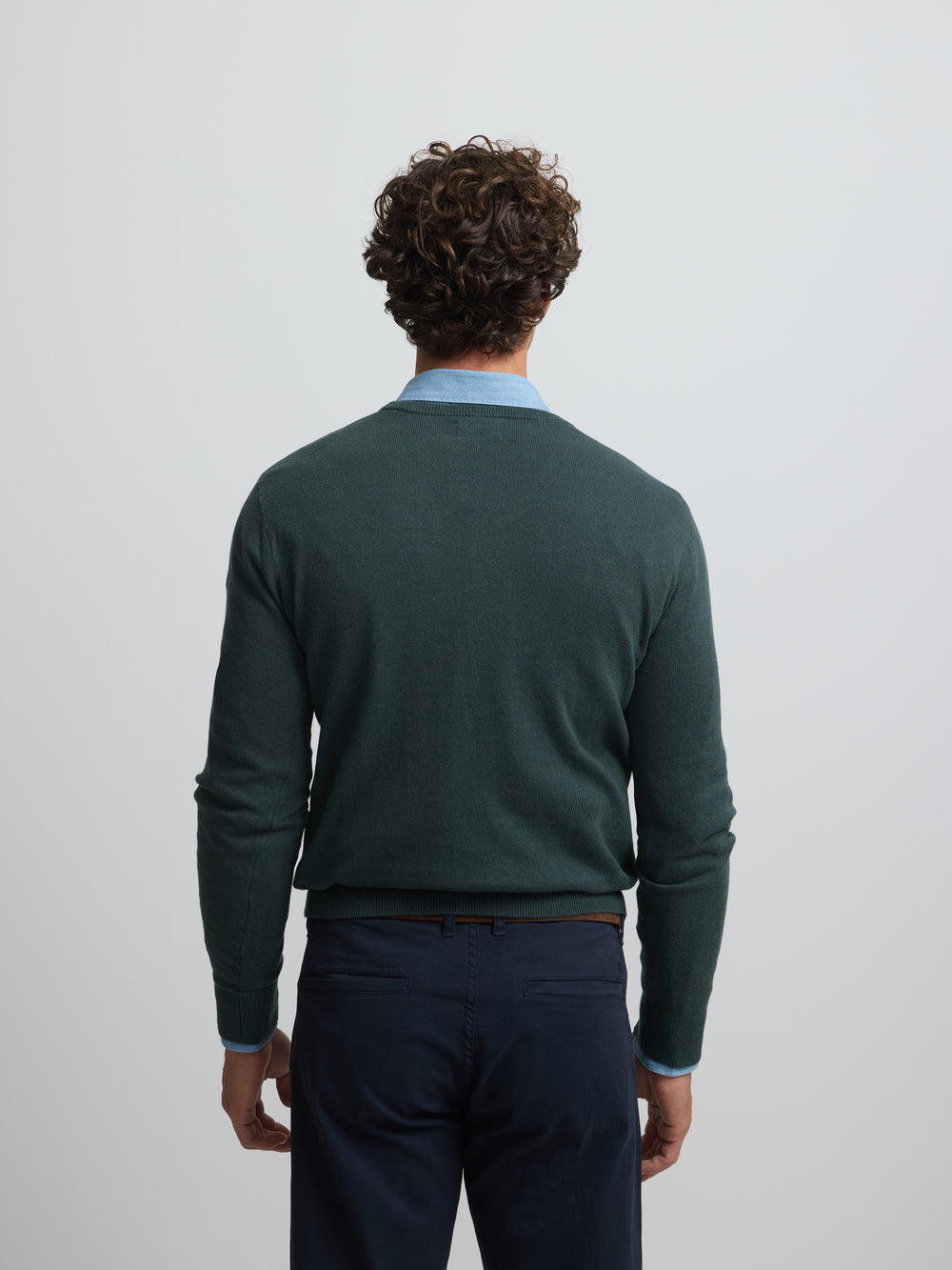 Pull col V rétro vert foncé