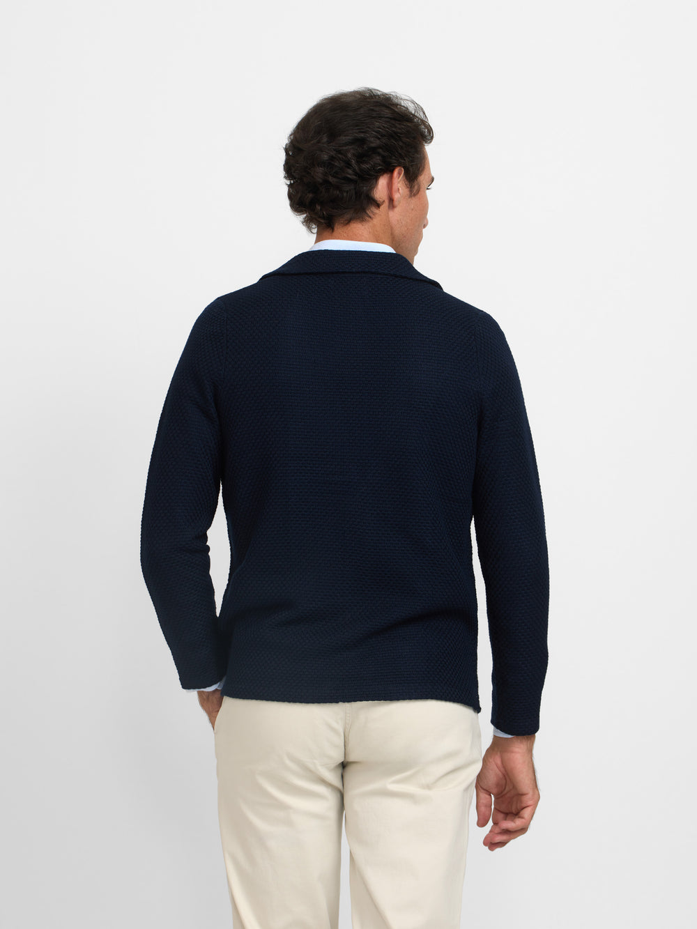 Teba estructura azul marino