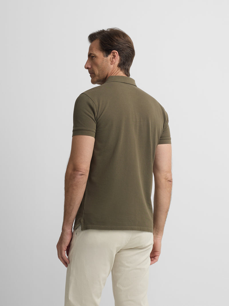 Polo clasico liso verde oscuro