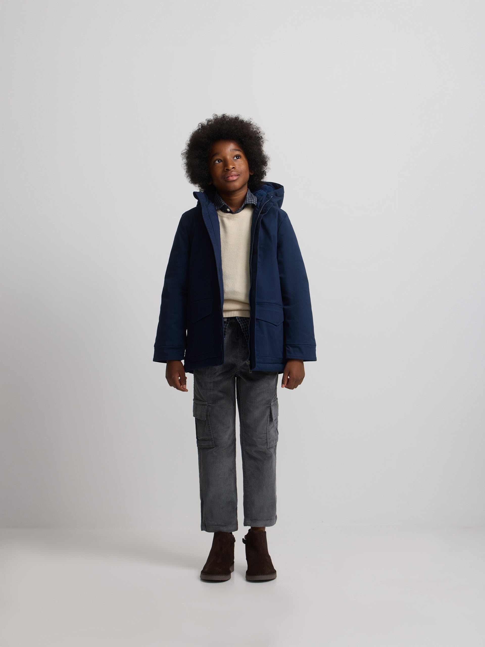 Casaco de criança com capuz e bolsos azul-marinho