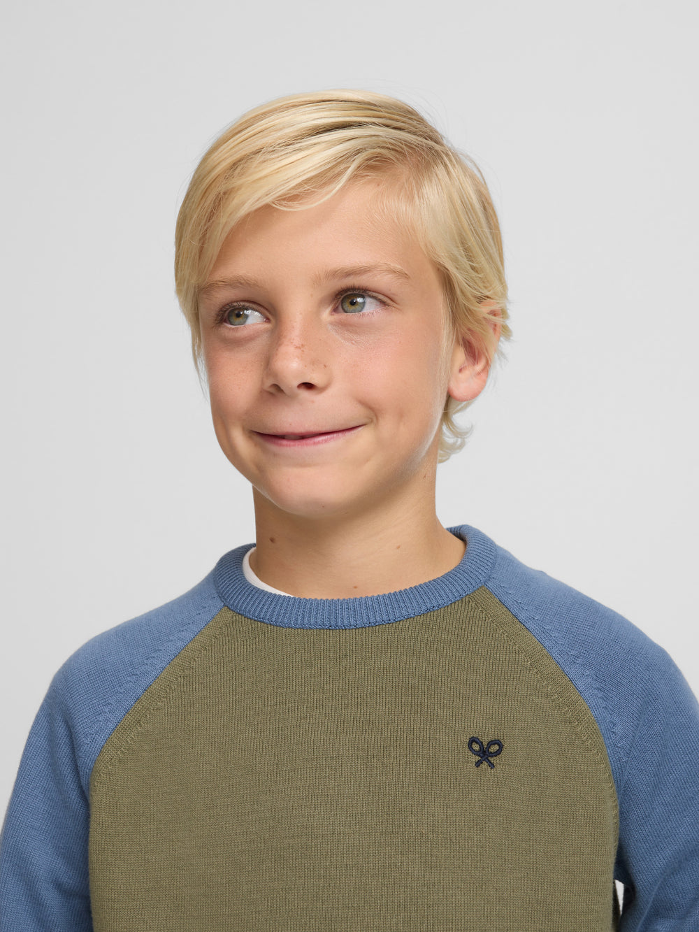 Camisola de criança de mangas azul-celeste