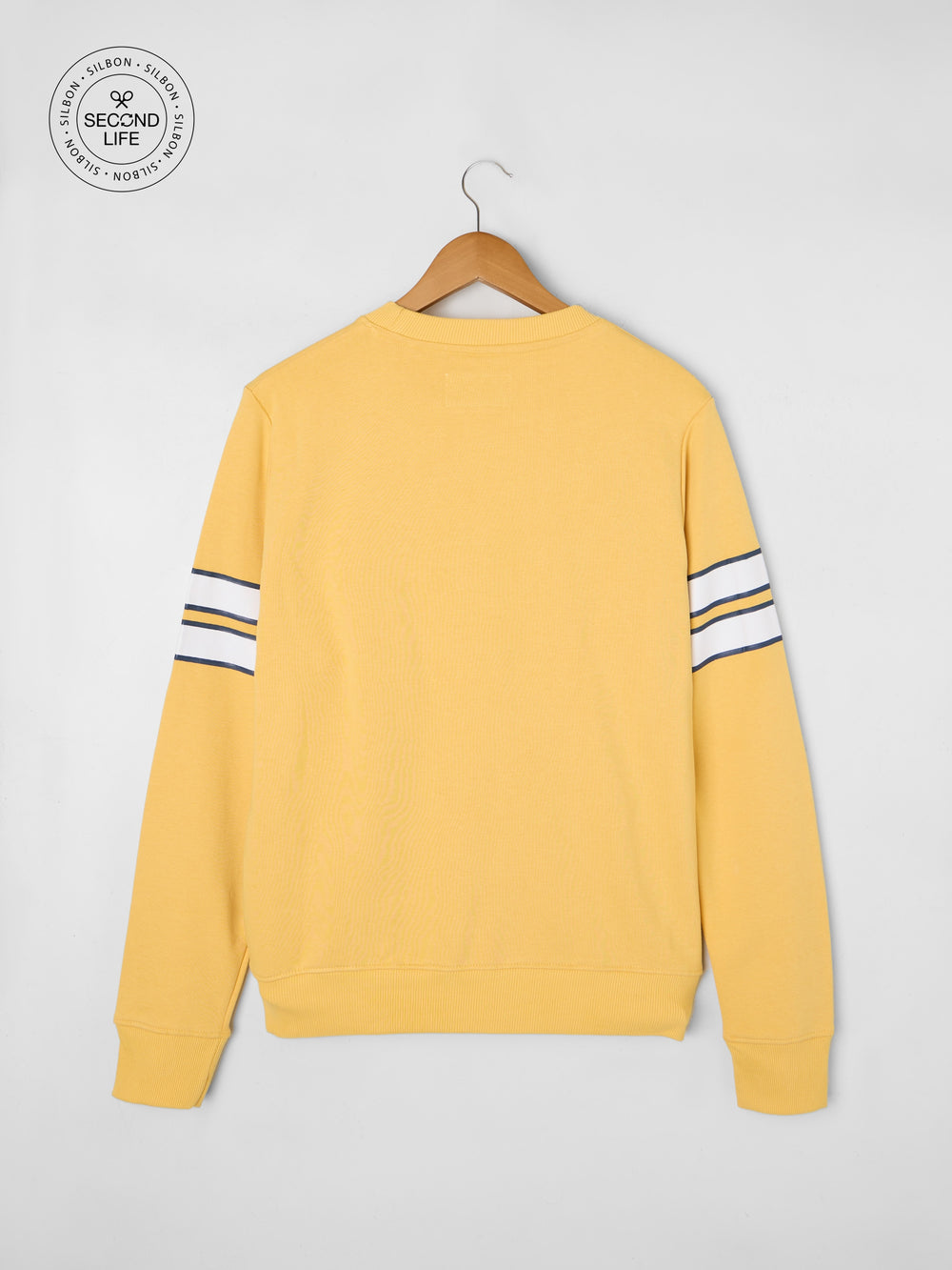 Sweatshirt second life