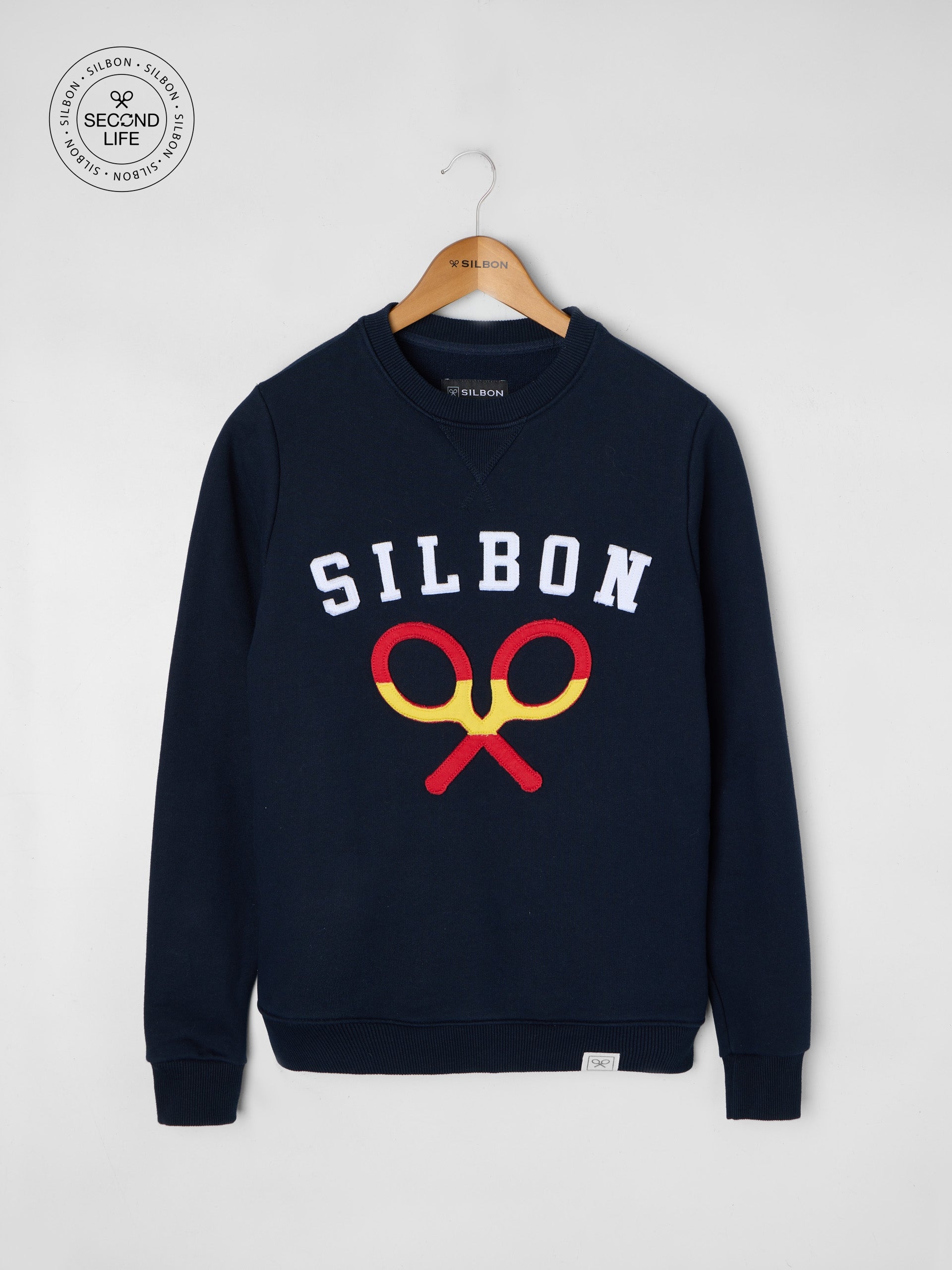 Sweatshirt second life