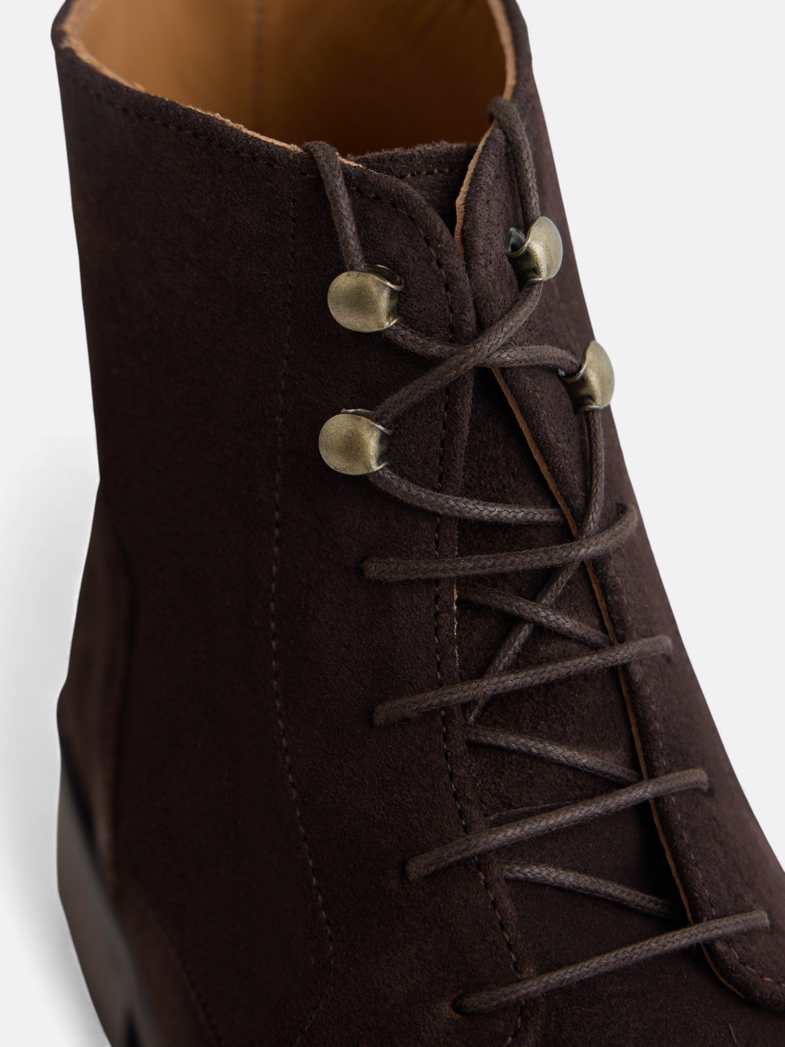 Bota alta serraje marron