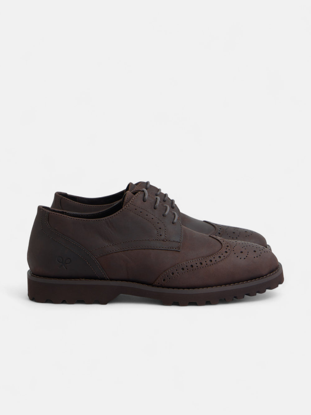 Zapato clasico piel perforado marron