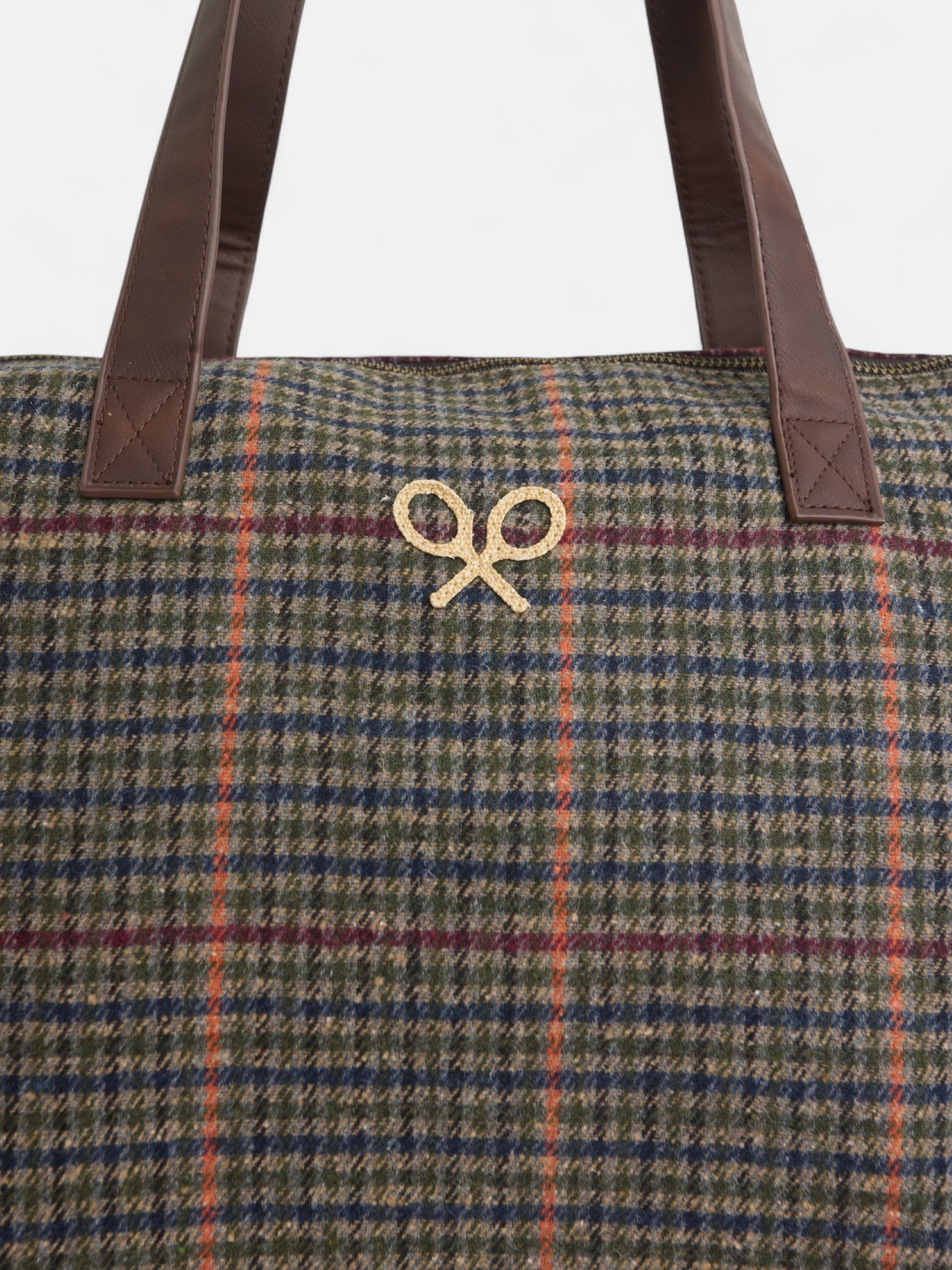 Brown plaid fabric casual travel bag