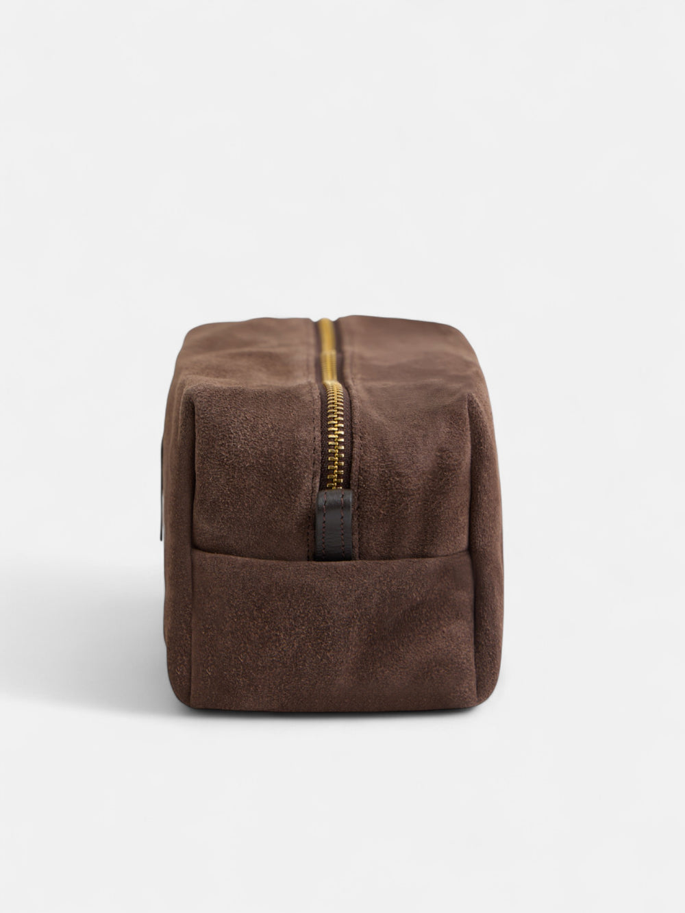 Trousse de toilette en cuir avec détail marron foncé