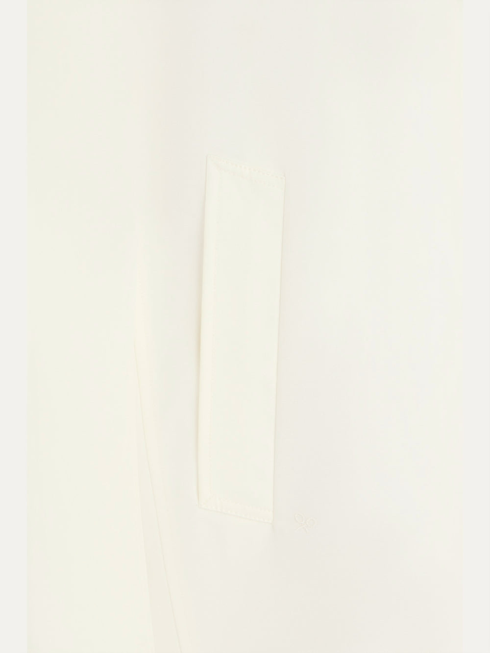 Short beige trench coat