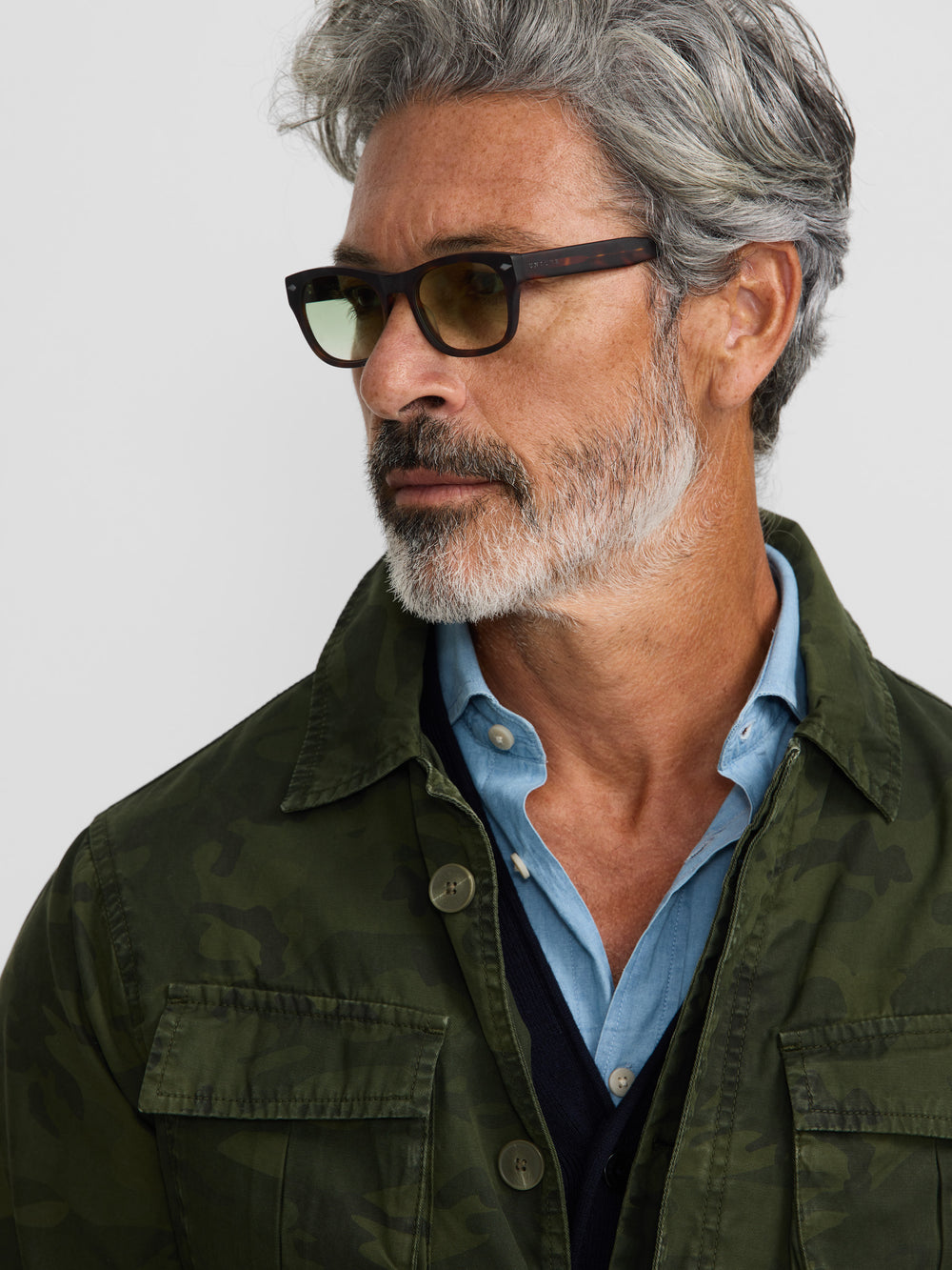 Casaco militar de camuflado verde