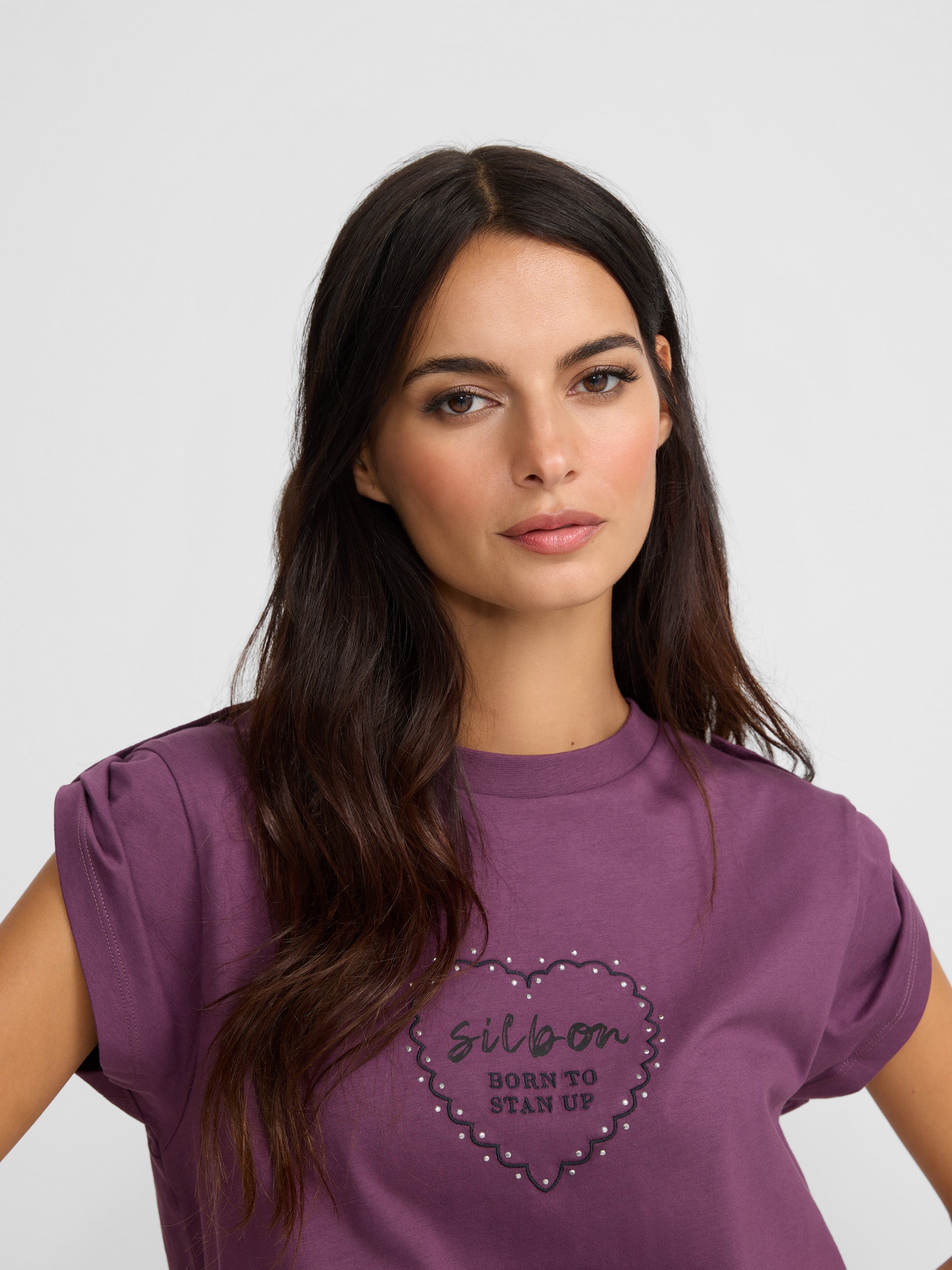 Women's roll-out t-shirt with purple studs