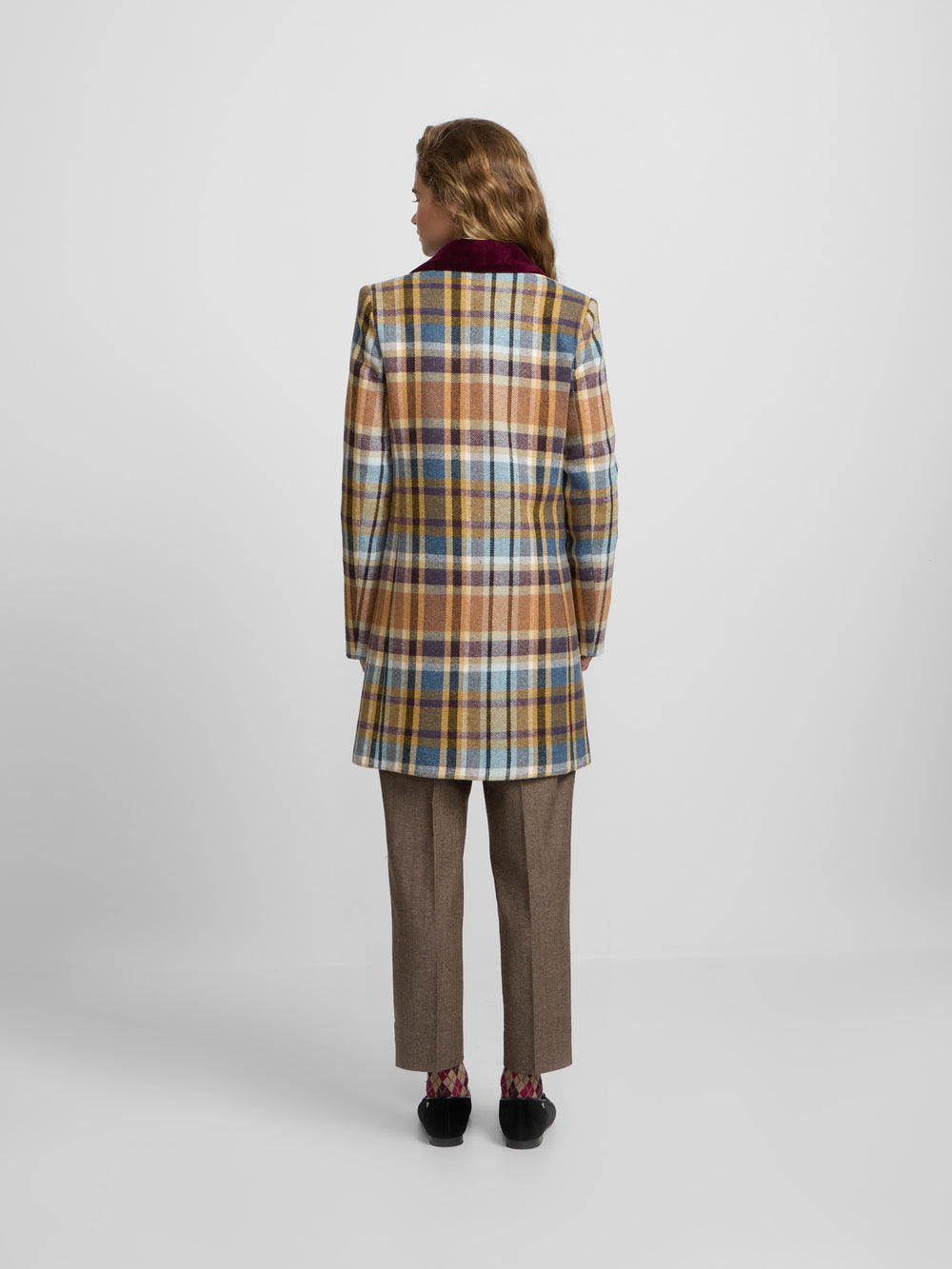 Abrigo cruzado cuadros marrones
