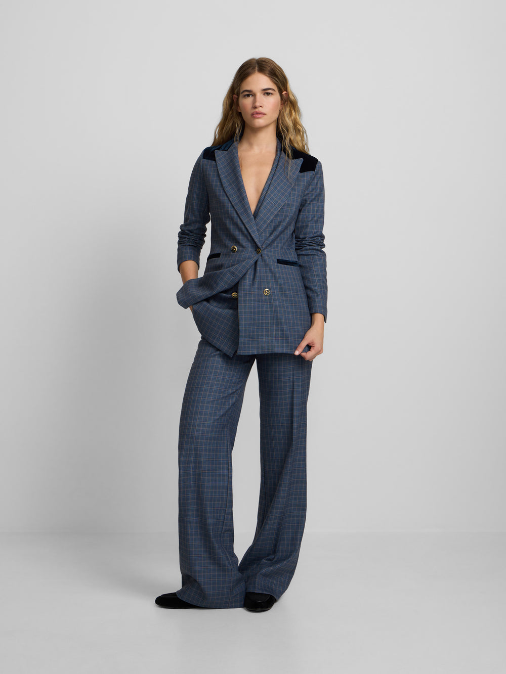 American velvet details blue checkered