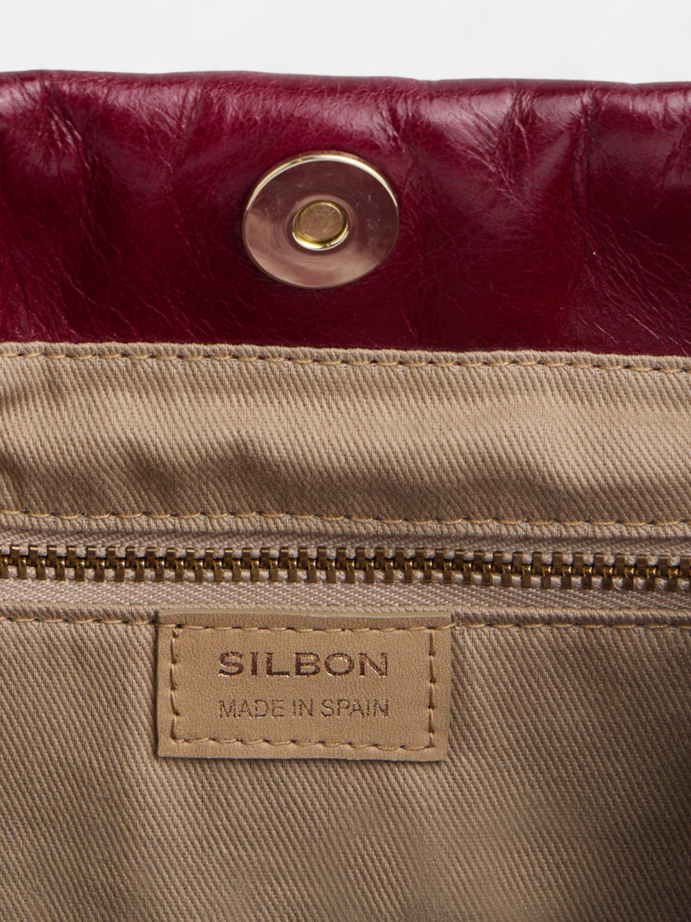 Bolso fruncido piel burdeos