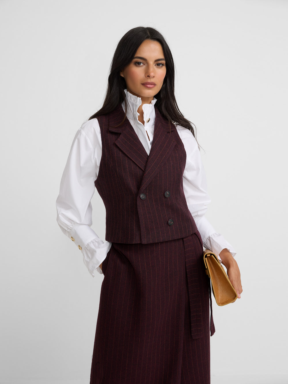 Chaleco raya diplomatica burdeos