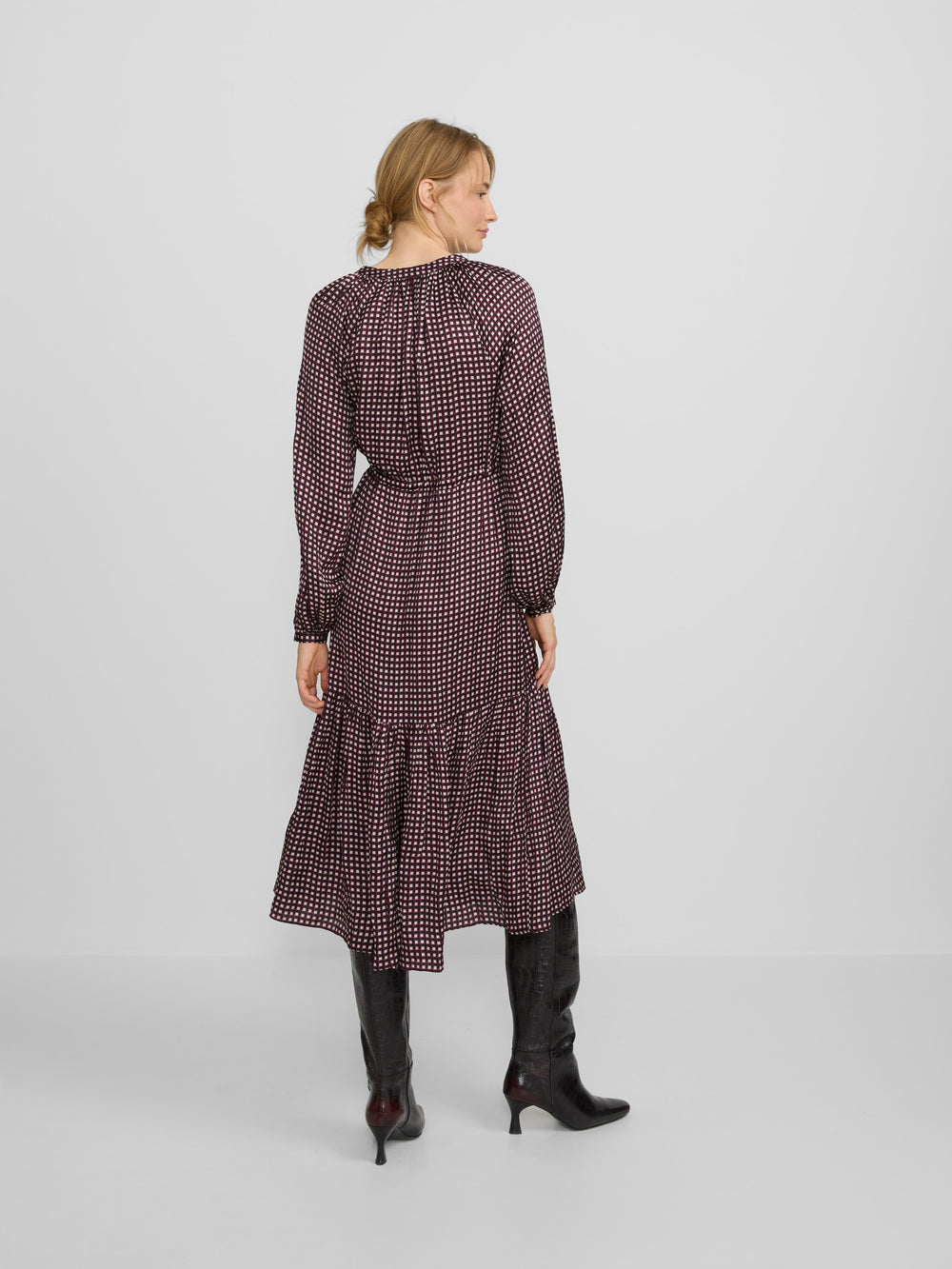 Vestido largo estampado geometrico morados